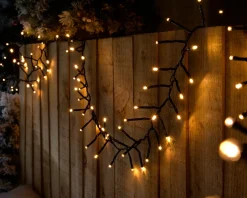 WeRChristmas 400 Chasing Cluster Light String, Warm White^ Cluster Lights