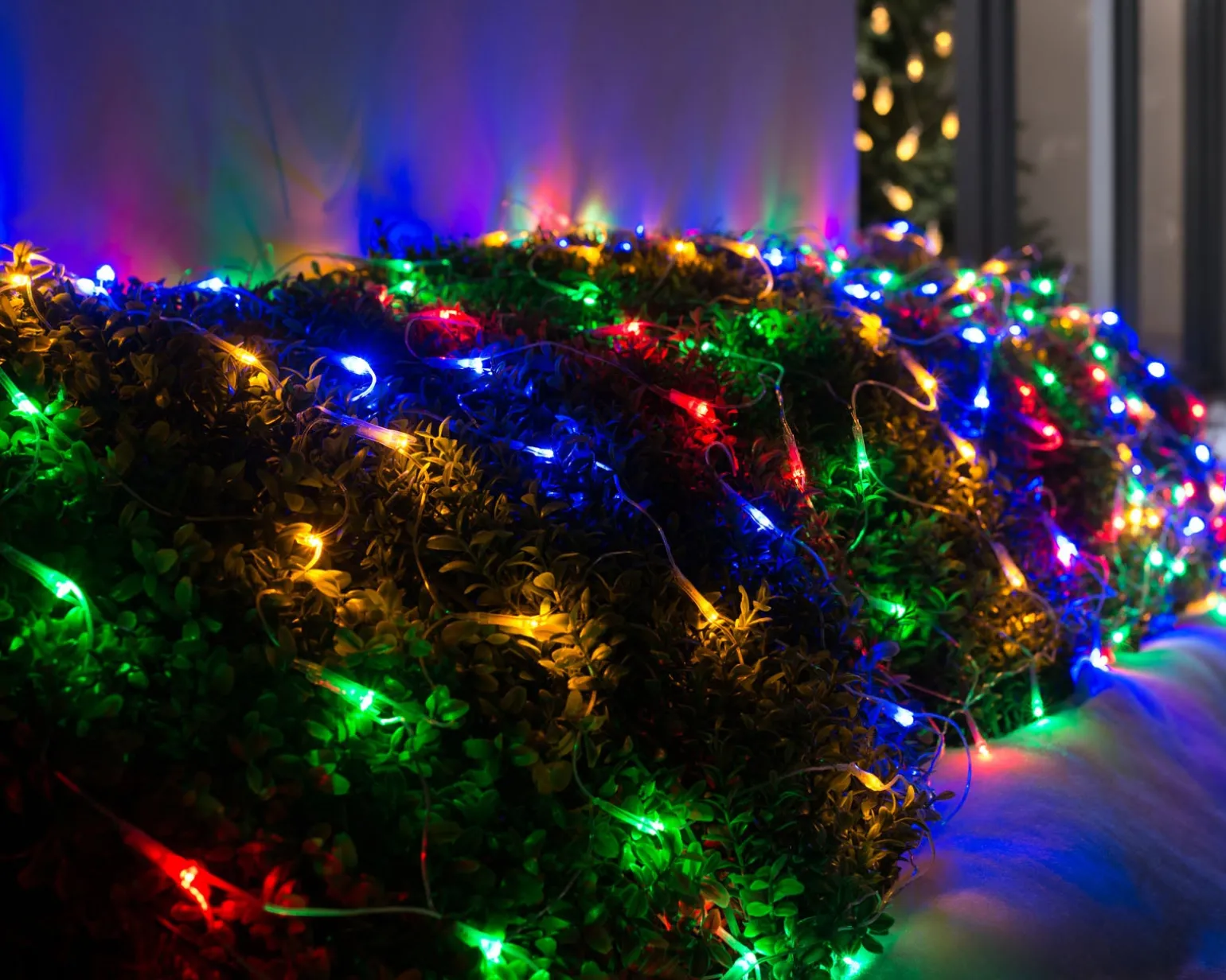 WeRChristmas 180 LED Connectable Net Light, Multi-Coloured, 1.8 M^ Curtain & Net Lights|Connectable Lights