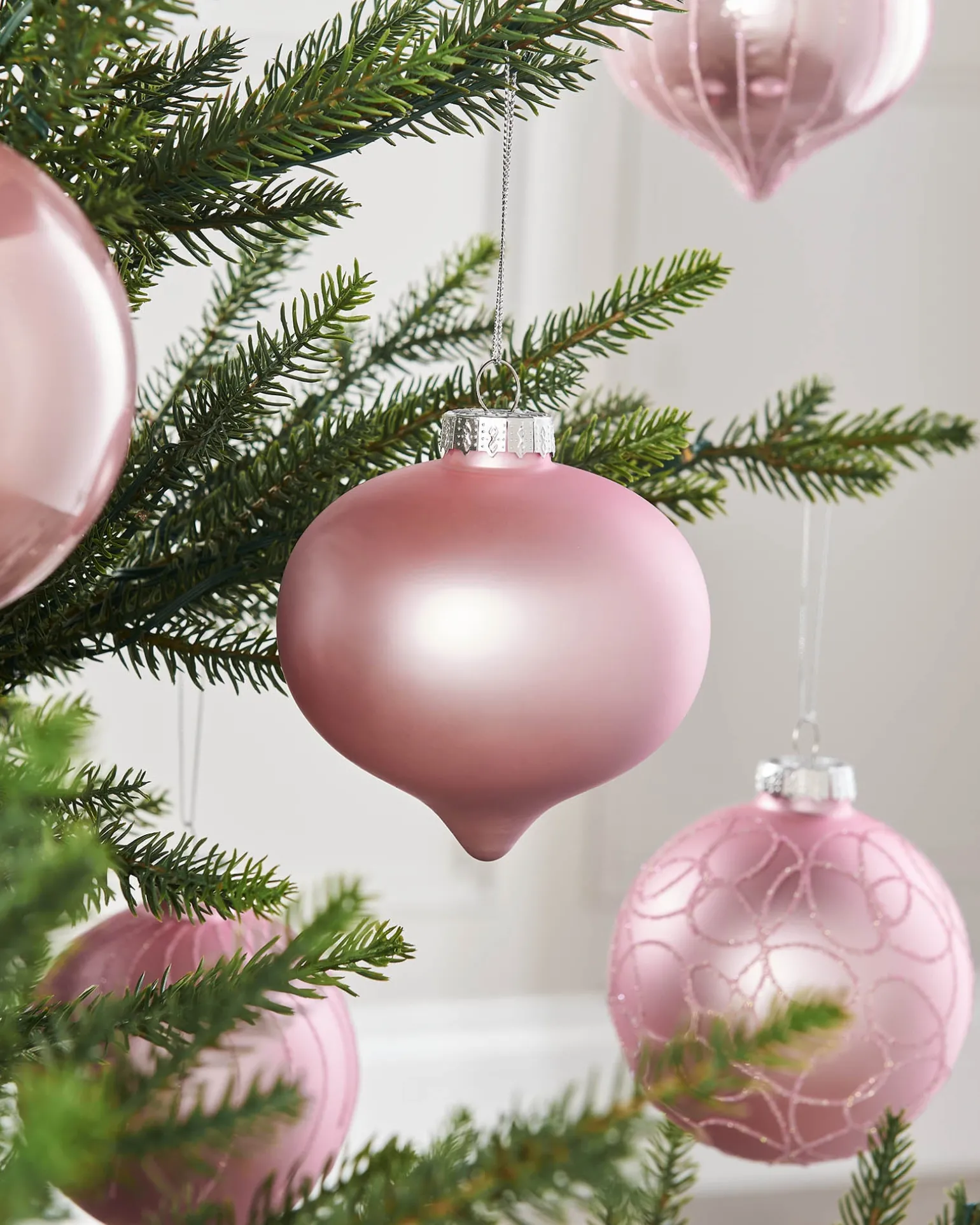 WeRChristmas Baby Pink Glass Baubles, 6 Pack, 10 Cm^ Glass Baubles
