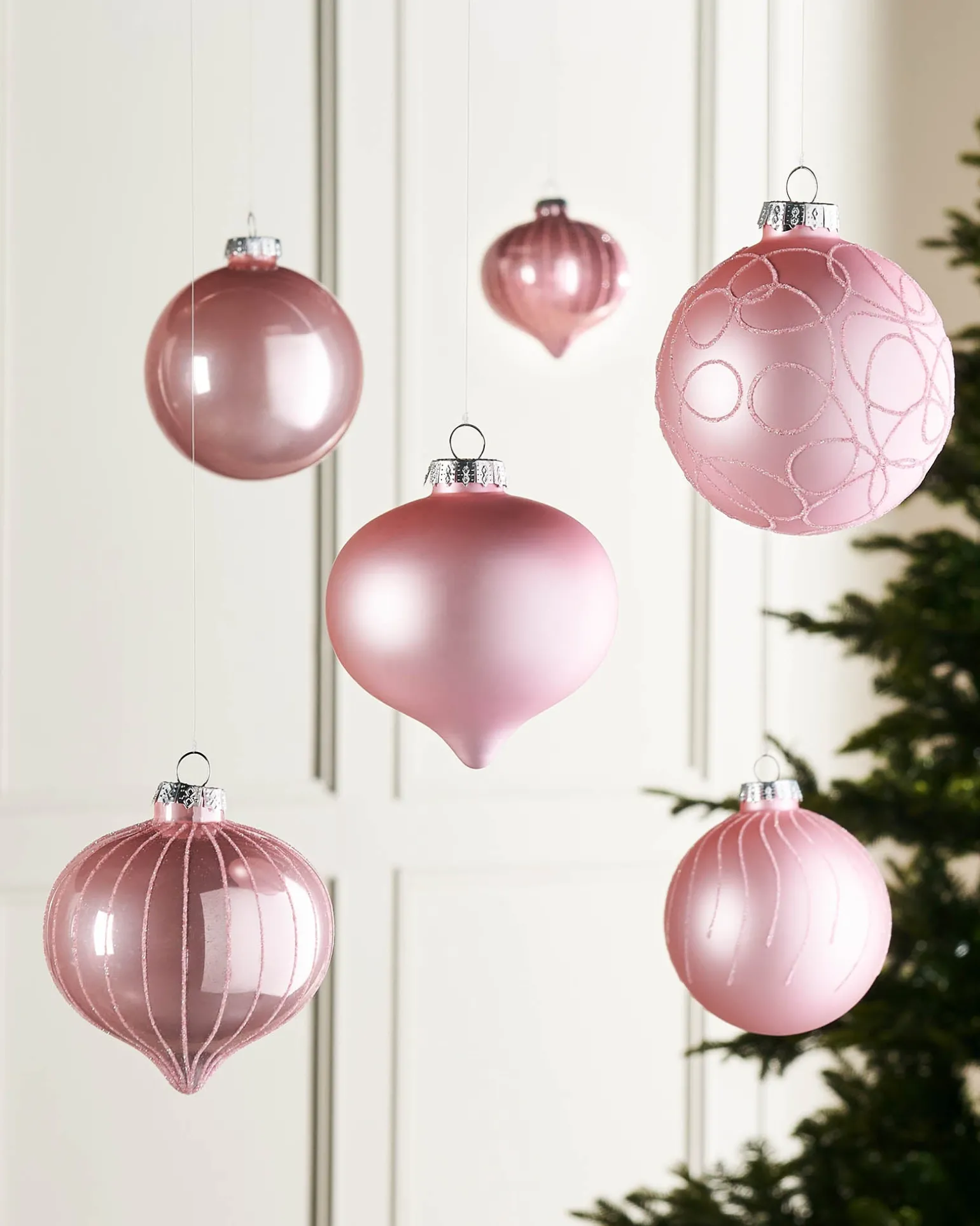 WeRChristmas Baby Pink Glass Baubles, 6 Pack, 10 Cm^ Glass Baubles