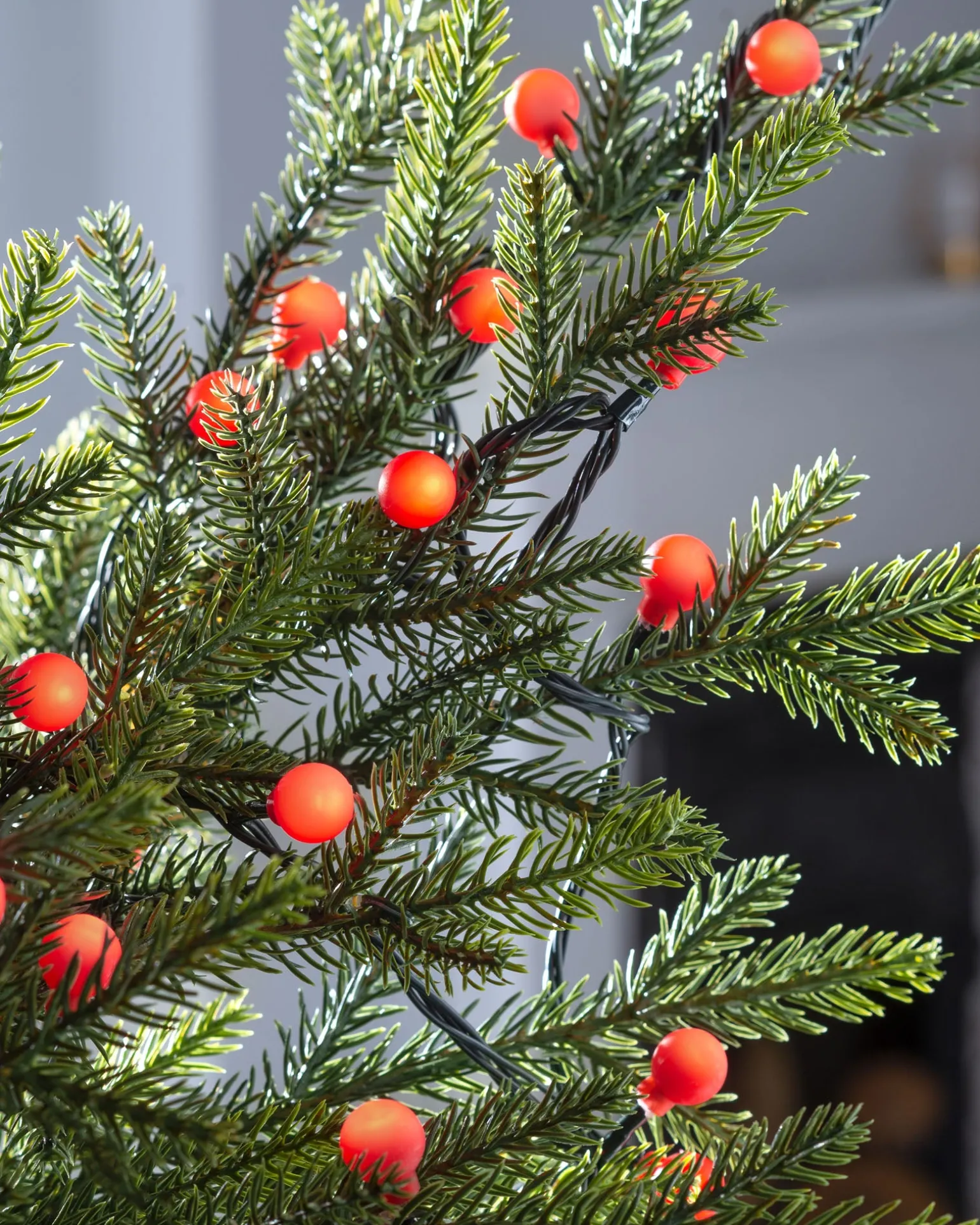 WeRChristmas Berry Multi-Function 50 LED Connectable Light String, Bright Red^ Fairy Lights|Connectable Lights