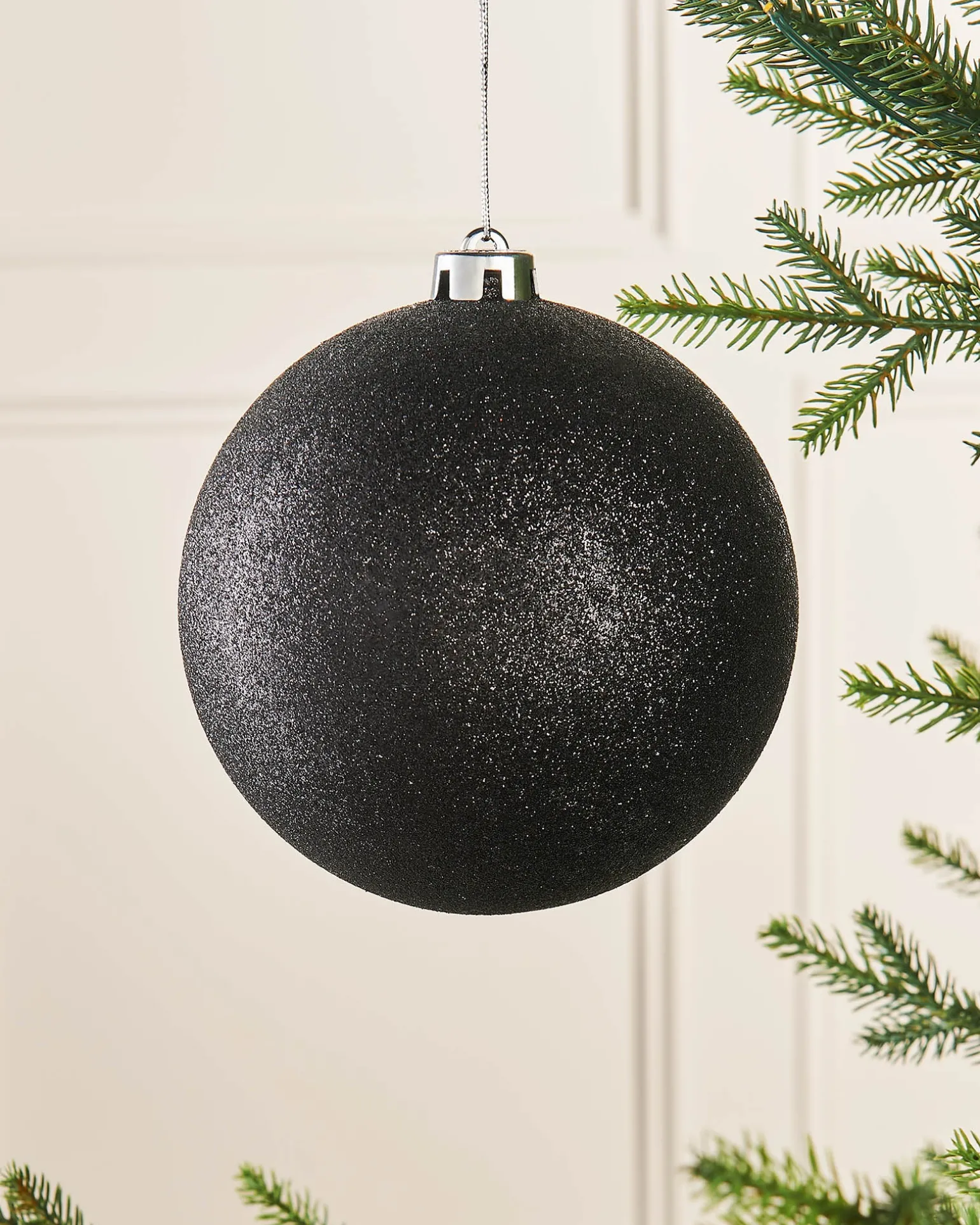 WeRChristmas Black Large Glitter Shatterproof Bauble, 15 Cm^ Oversized Baubles|Shatterproof Baubles