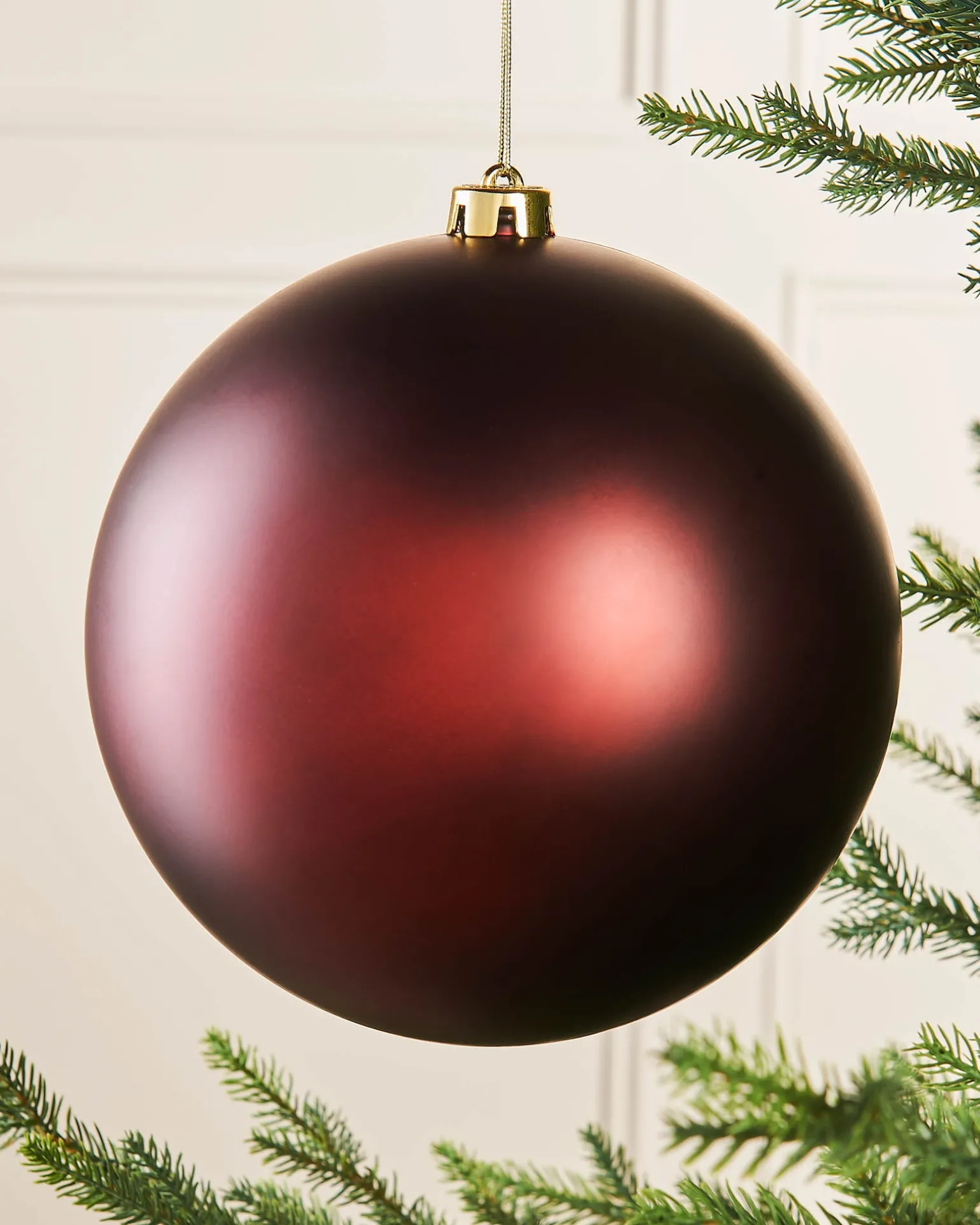 WeRChristmas Burgundy Large Matt Shatterproof Bauble, 20 Cm^ Oversized Baubles|Shatterproof Baubles
