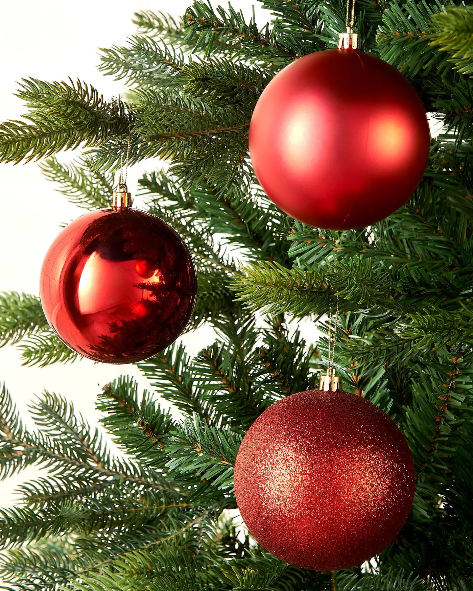 WeRChristmas Christmas Red Shatterproof Baubles, 9 Pack, 10 Cm^ Oversized Baubles|Shatterproof Baubles