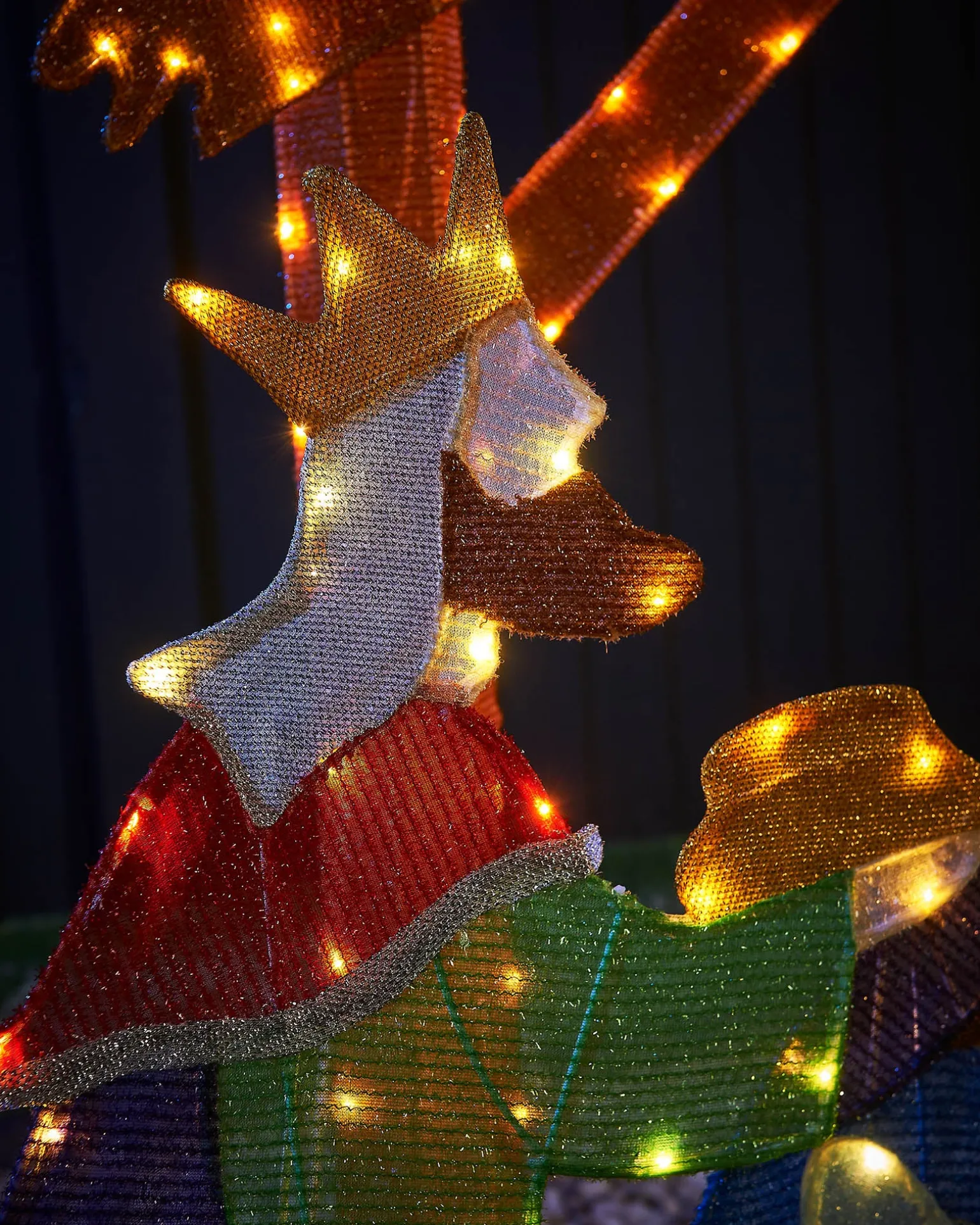 WeRChristmas 2D Tinsel Nativity Scene Silhouette^ Christmas Characters