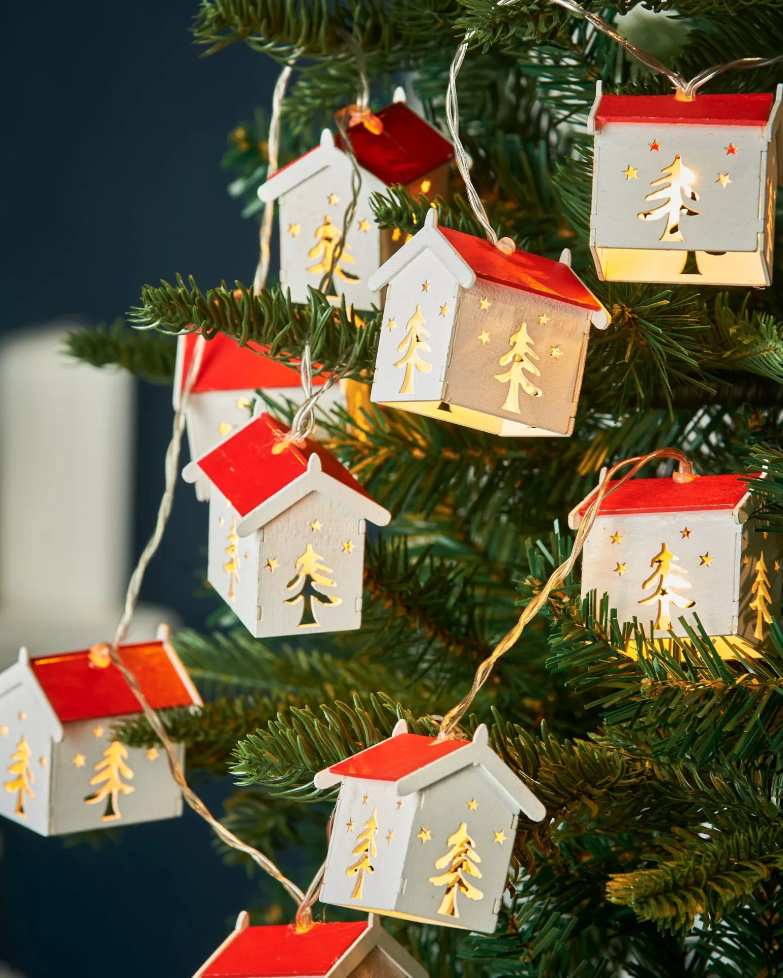 WeRChristmas Decorative Wooden House LED Lights String, 1.8 M^ Fairy Lights