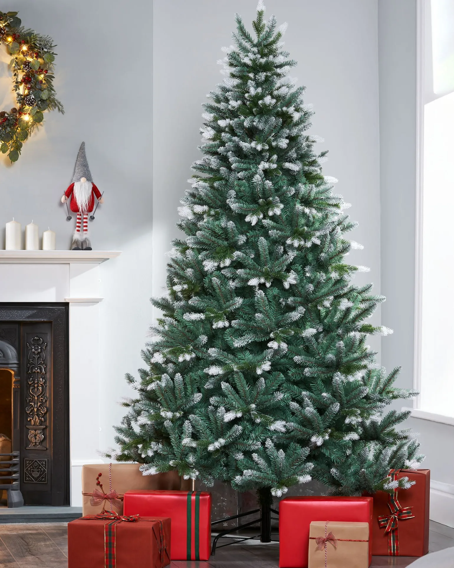 WeRChristmas Evergreen Snow Flocked Tip Christmas Tree, 7 Ft^ Premium Christmas Trees|Snow Flocked Christmas Trees