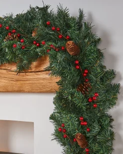 WeRChristmas Extra Thick Mixed Pine Garland, Pinecones & Berries, 9 Ft^ Decorated Garlands