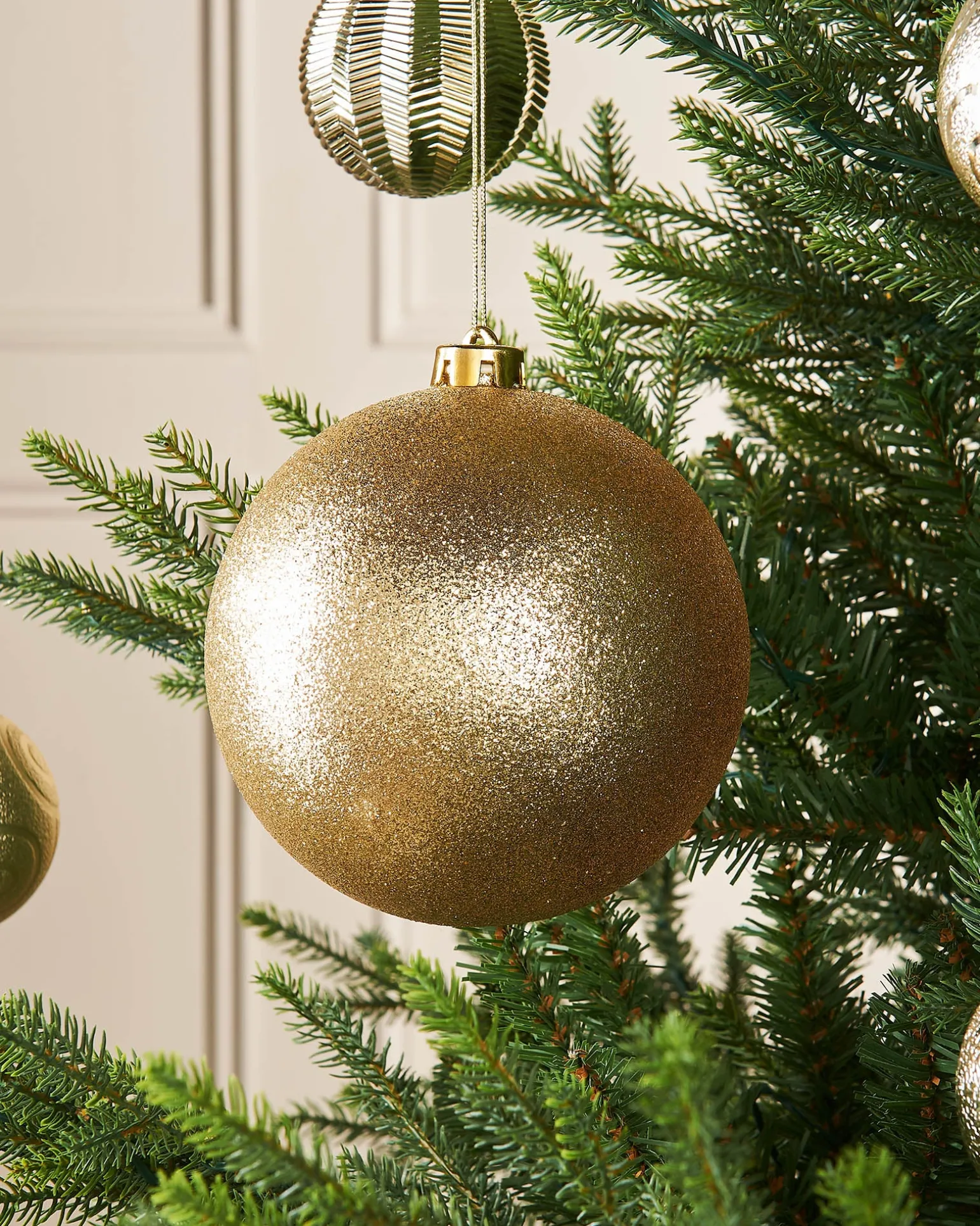 WeRChristmas Gold Large Glitter Shatterproof Bauble, 15 Cm^ Oversized Baubles|Shatterproof Baubles