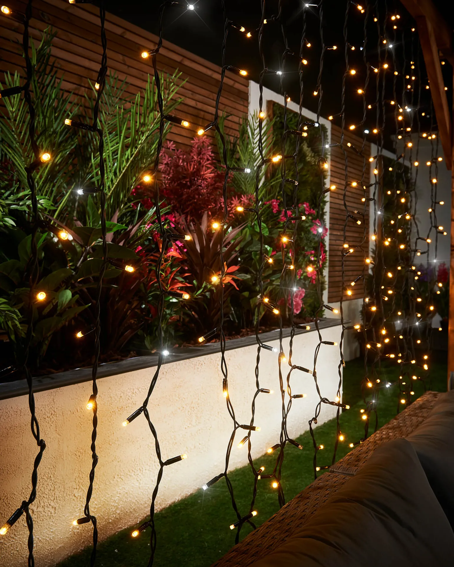 WeRChristmas LINK PRO LED Curtain Lights, Black Cable, 2.5 M Drop, Warm White / White^ Link Pro|Curtain & Net Lights