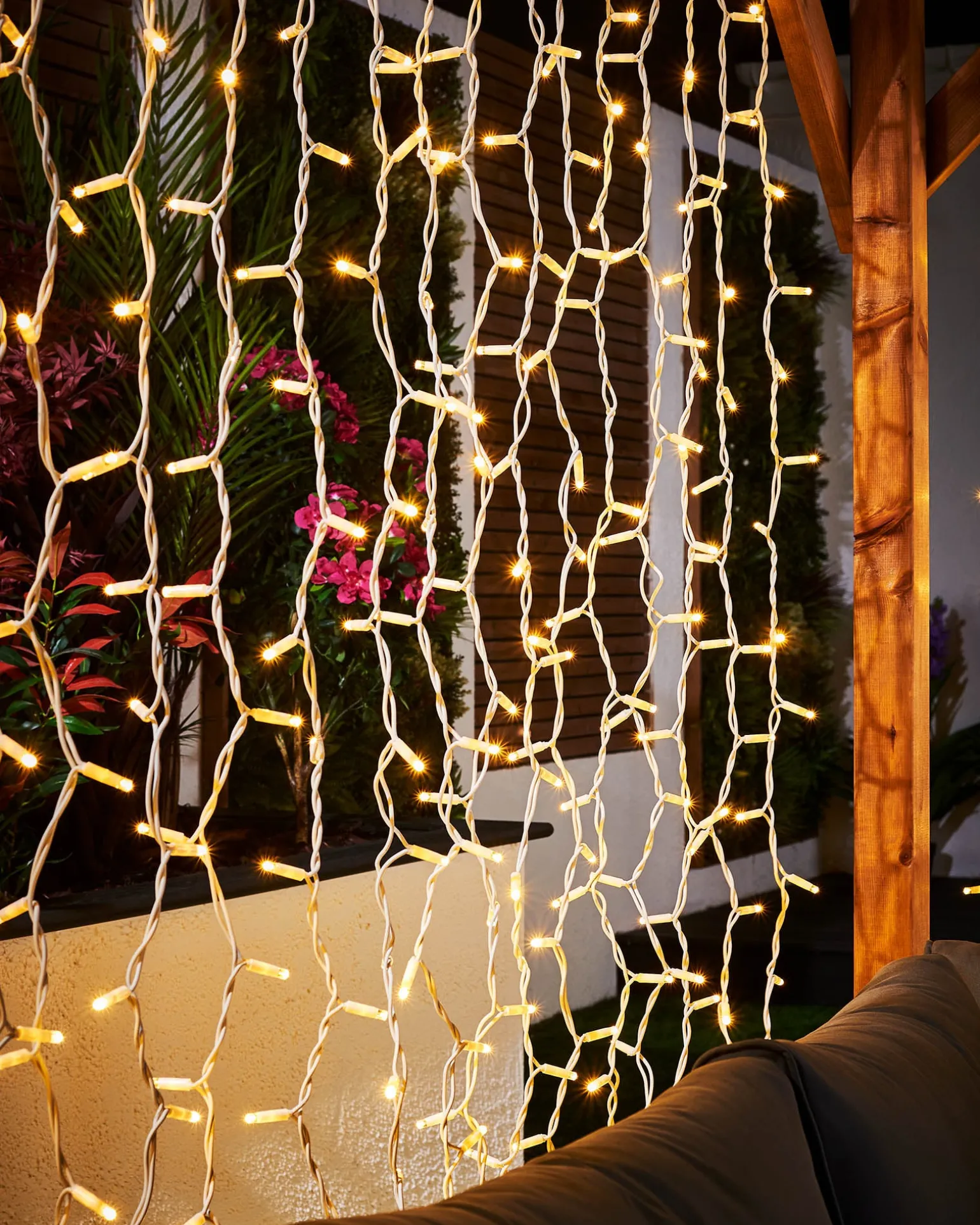 WeRChristmas LINK PRO LED Curtain Lights, White Cable, 2.5 M Drop, Warm White^ Link Pro|Curtain & Net Lights