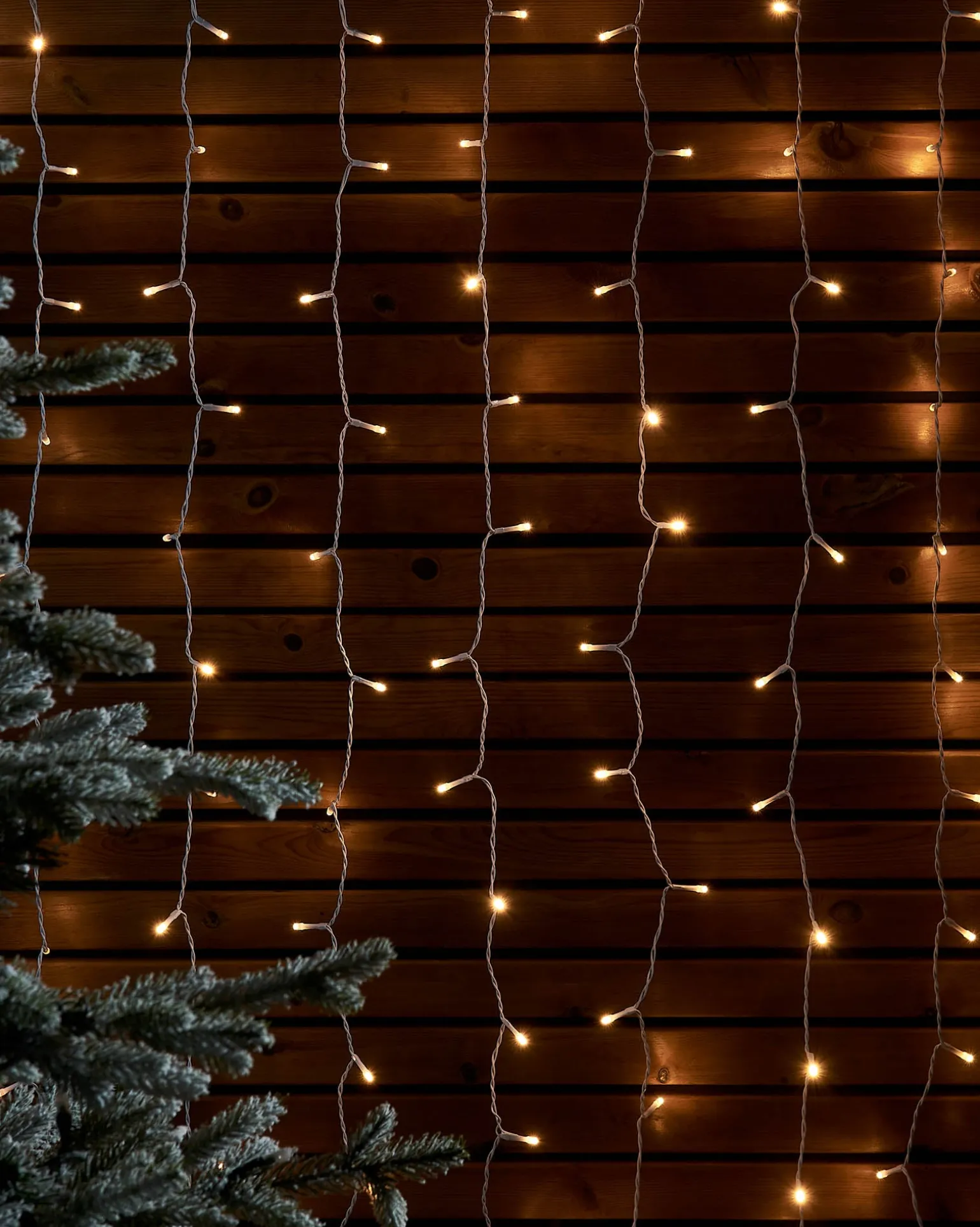 WeRChristmas LINK UP LED Curtain Lights, White Cable, 1 M X 1.2 M, Warm White^ Link Up|Curtain & Net Lights