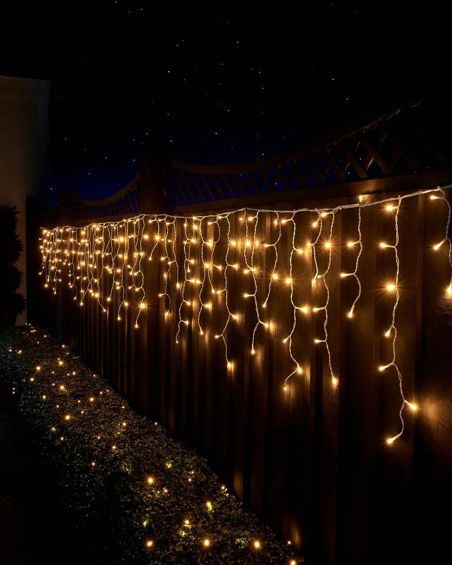 WeRChristmas LINK UP LED Icicle Lights, White Cable, Warm White^ Link Up|Connectable Lights