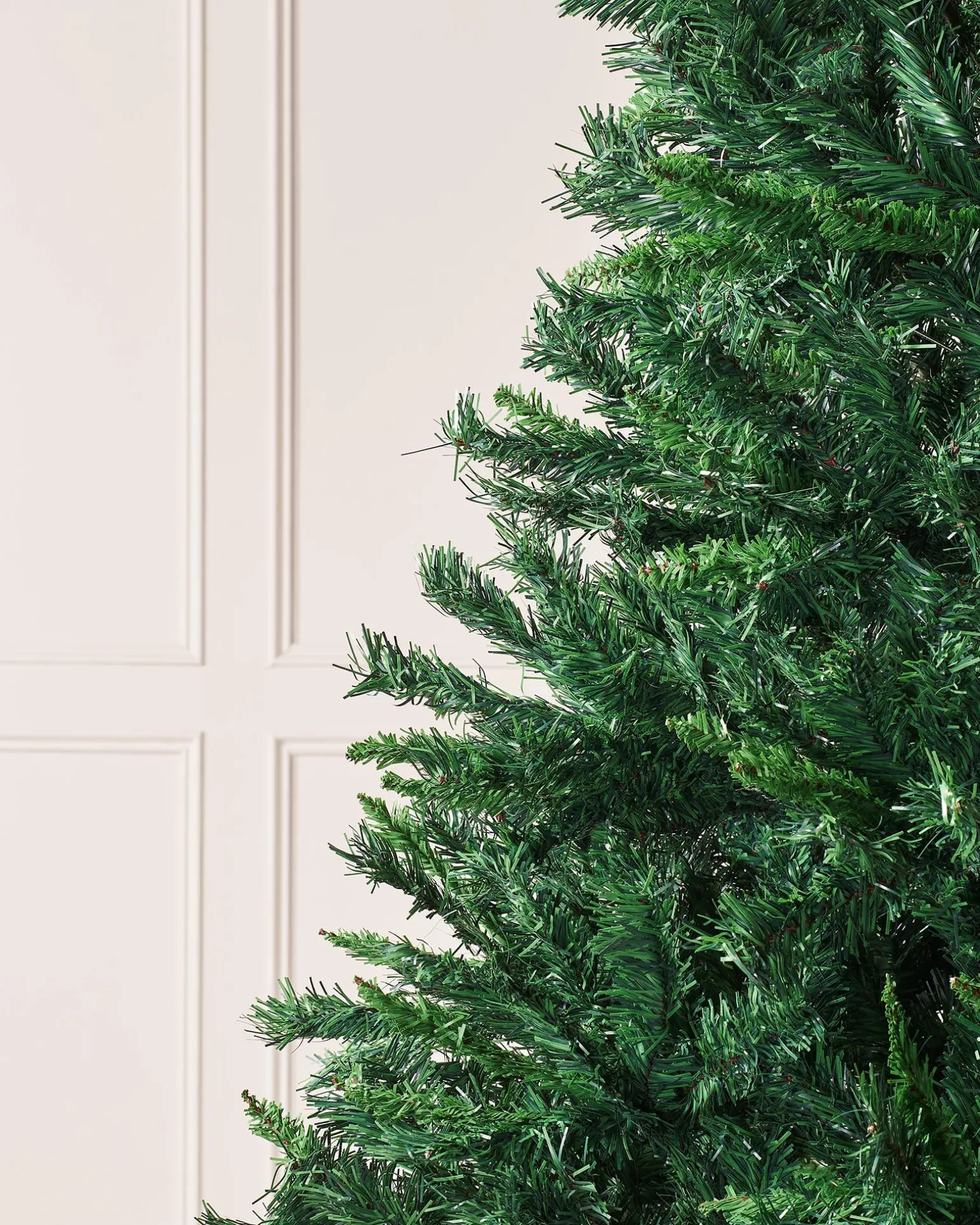 WeRChristmas Mixed Pine Promo Christmas Tree, 7 Ft^ Budget Christmas Trees|Unlit Christmas Trees
