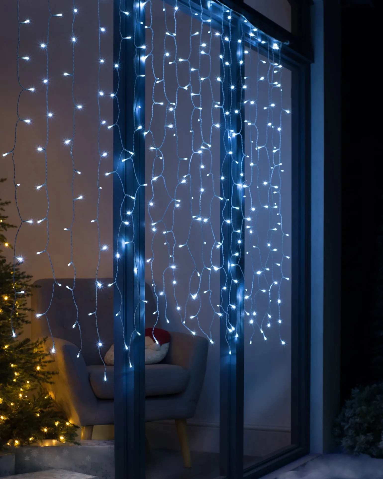 WeRChristmas Multi-Function 500 LED Connectable Curtain Light String, Bright White^ Connectable Lights