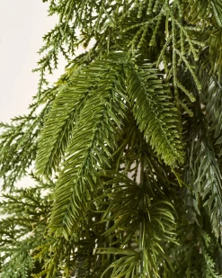 WeRChristmas Natural Fir Wreath, 1 M^ Extra Large Wreaths|Plain Wreaths