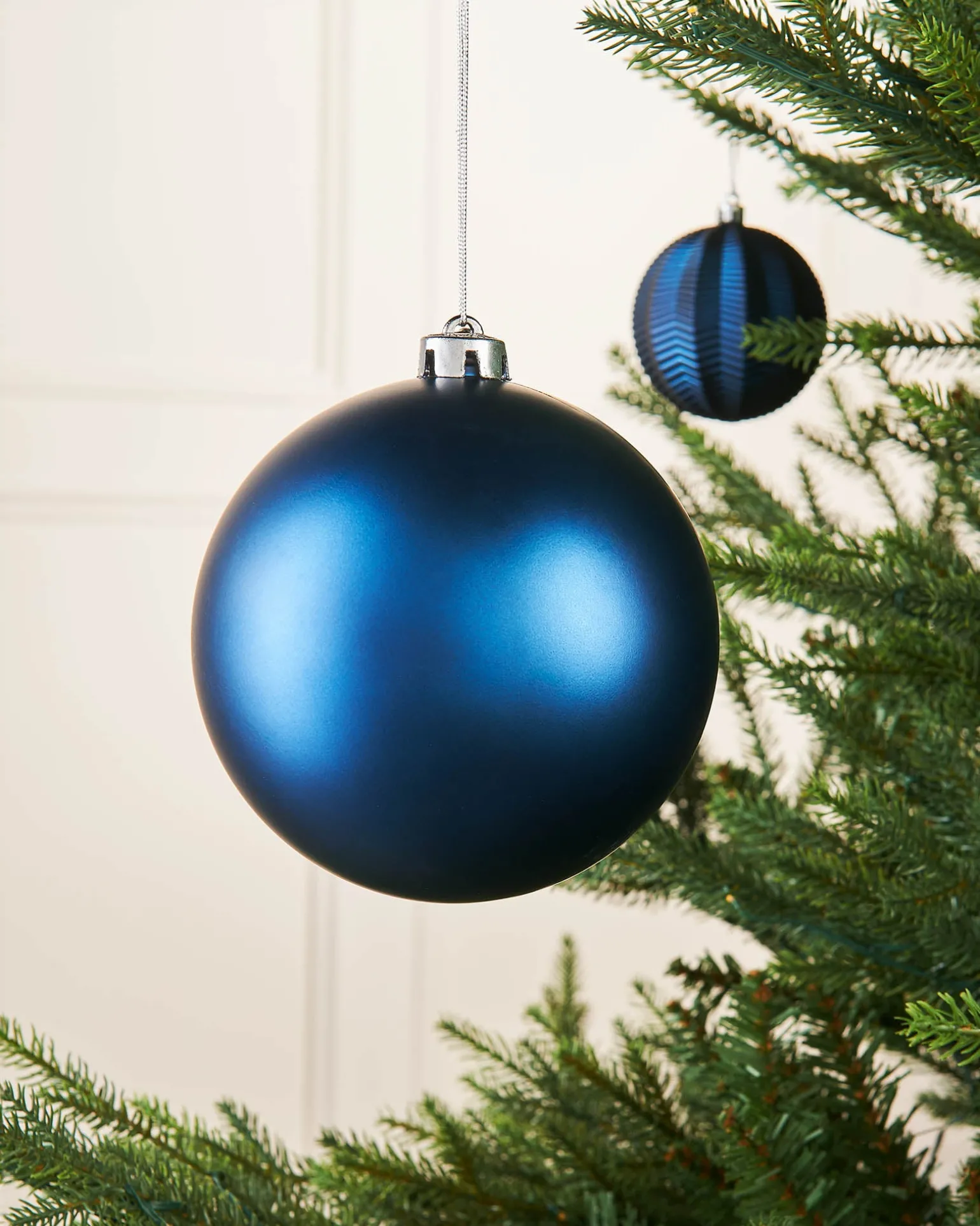 WeRChristmas Navy Blue Large Matt Shatterproof Bauble, 15 Cm^ Shatterproof Baubles|Oversized Baubles