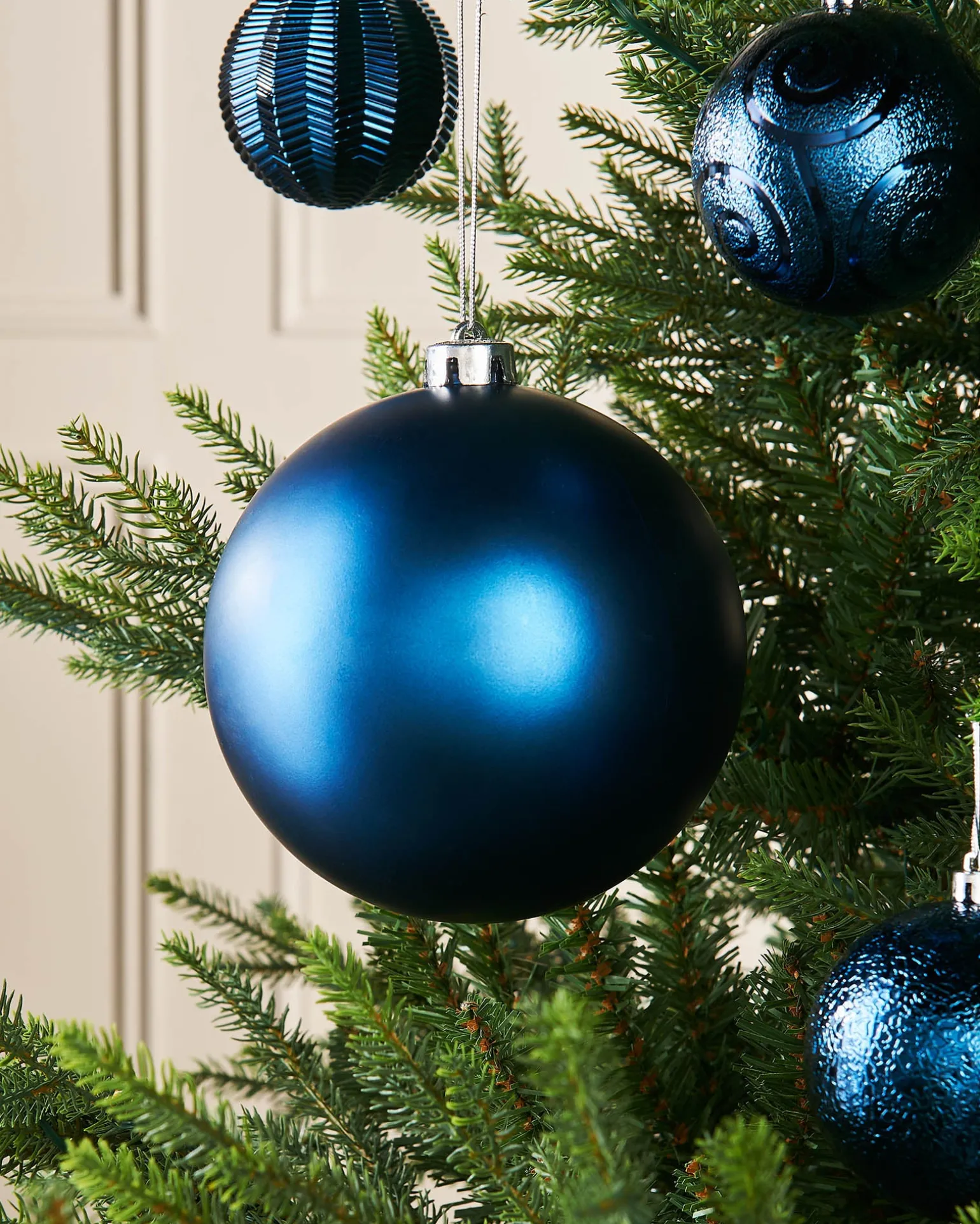 WeRChristmas Navy Blue Large Matt Shatterproof Bauble, 15 Cm^ Shatterproof Baubles|Oversized Baubles