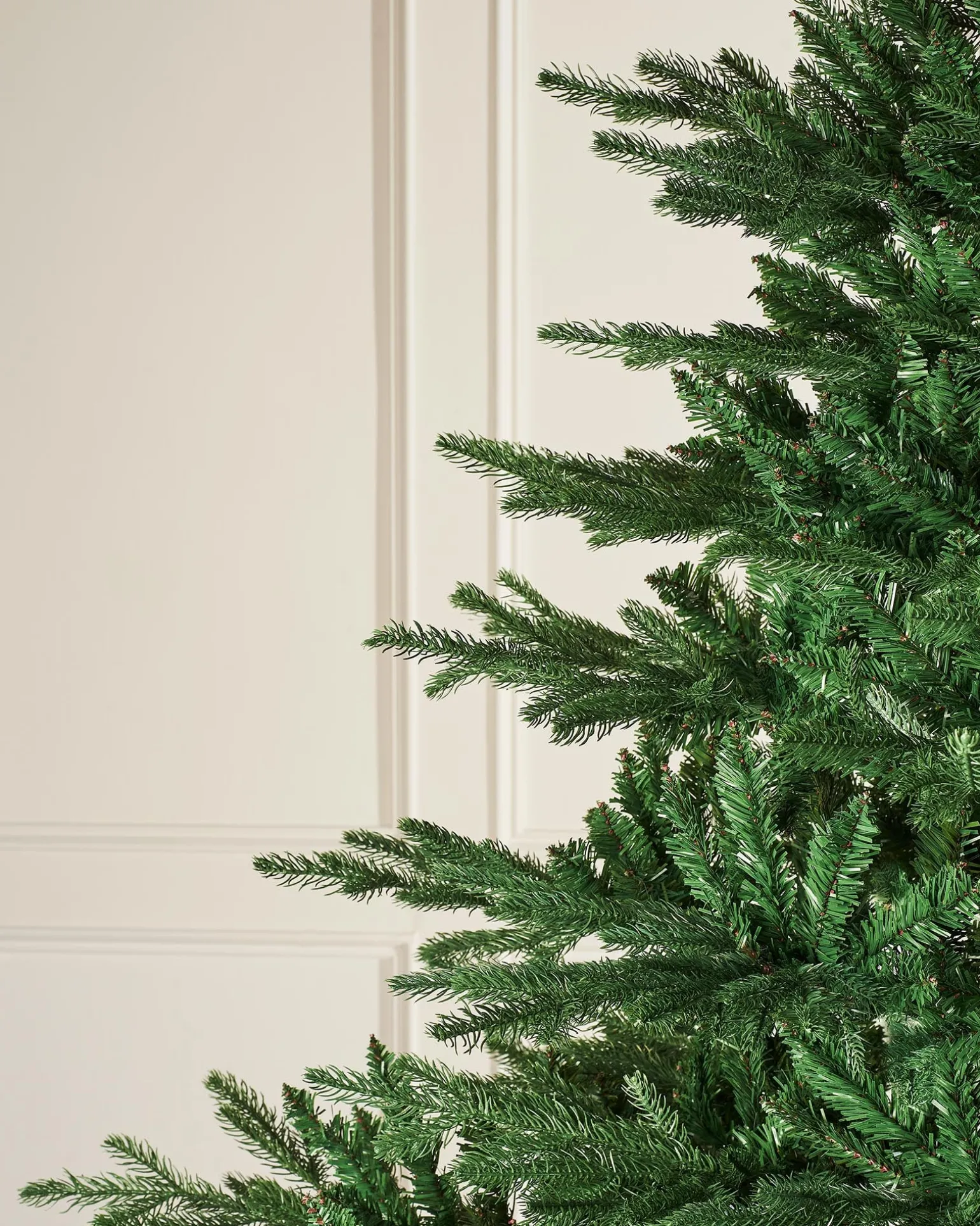 WeRChristmas Northern Fir Christmas Tree, 6 Ft^ Budget Christmas Trees|Unlit Christmas Trees