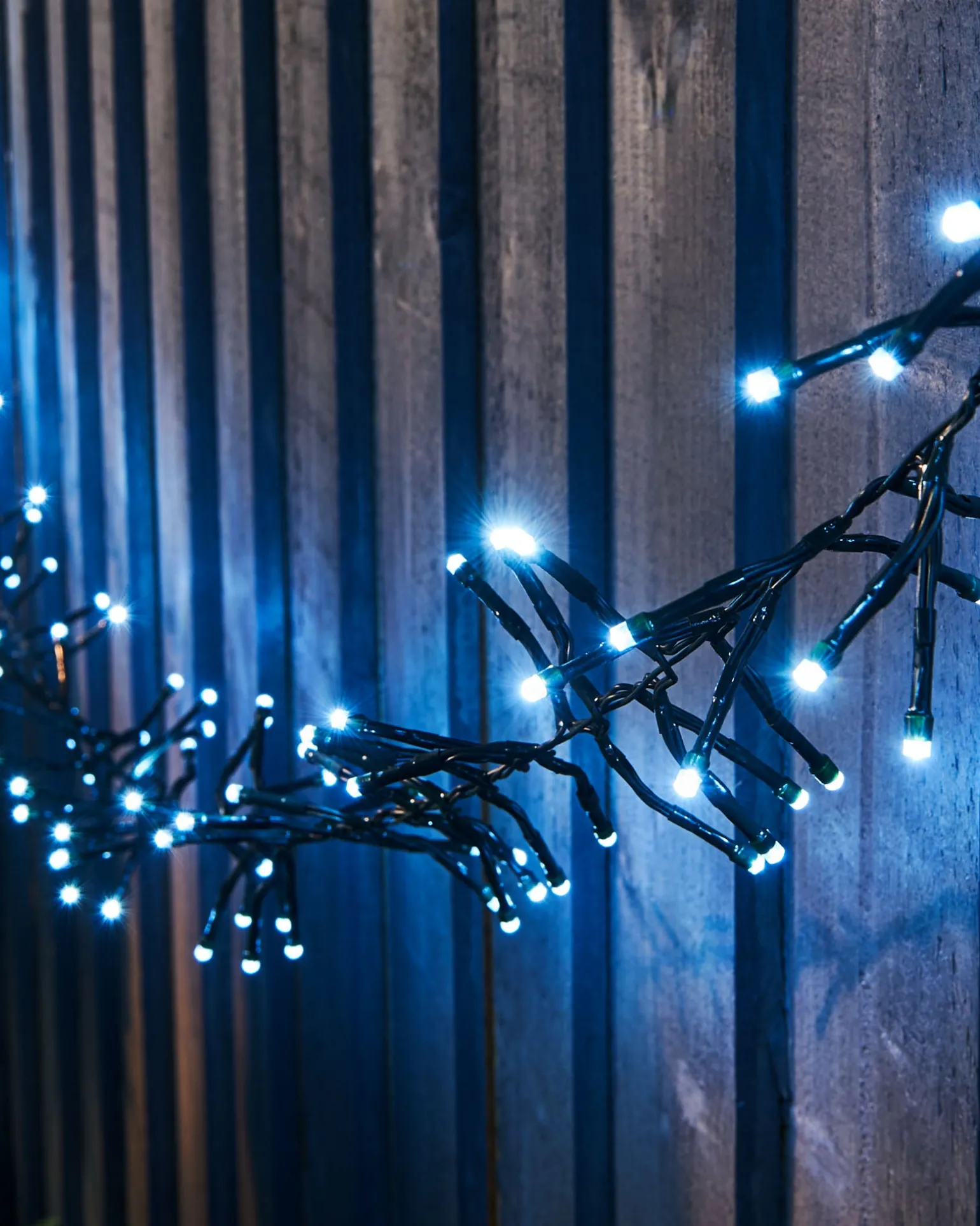 WeRChristmas Outdoor Cluster Multi-Function 500 LED Light String, Ice White^ Cluster Lights|Tree Lights