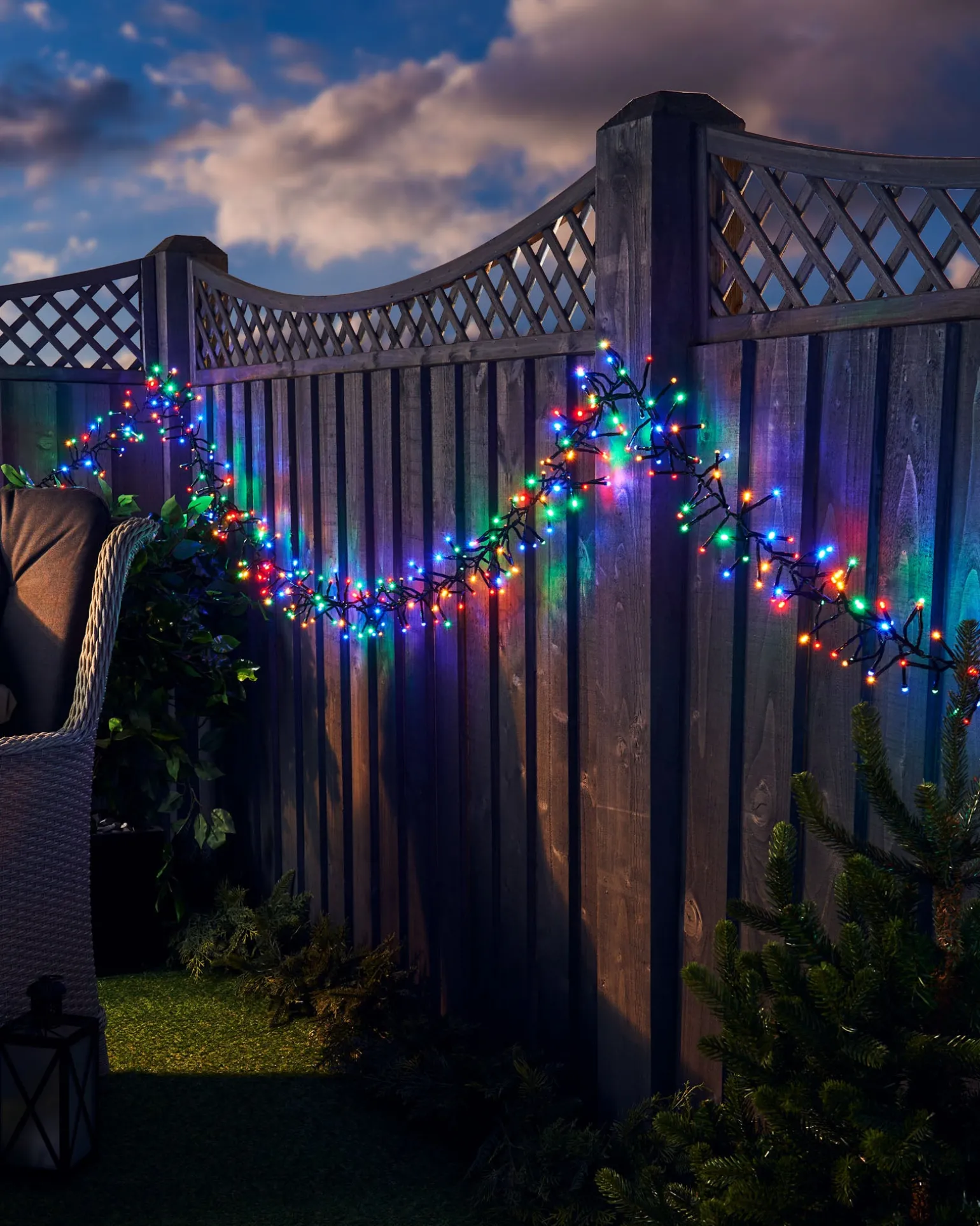 WeRChristmas Outdoor Cluster Multi-Function 500 LED Light String, Multi Colour^ Cluster Lights|Tree Lights