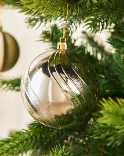 WeRChristmas Pale Gold Shatterproof Baubles, 16 Pack, 8 Cm^ Shatterproof Baubles