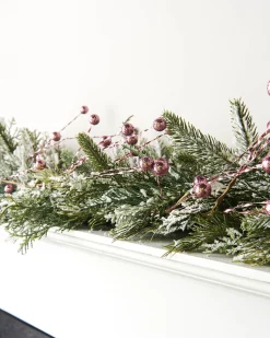 WeRChristmas Pink Berry Christmas Tree Vine, 1.3 M^ Flowers & Foliage|Flowers & Foliage