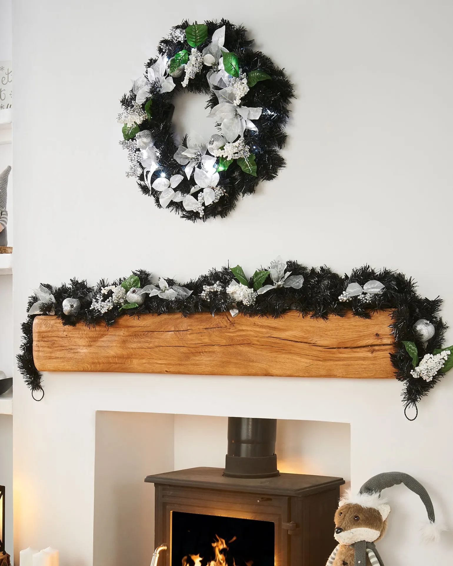 WeRChristmas Pre-Decorated Garland, Black/Silver, 6 Ft^ Decorated Garlands