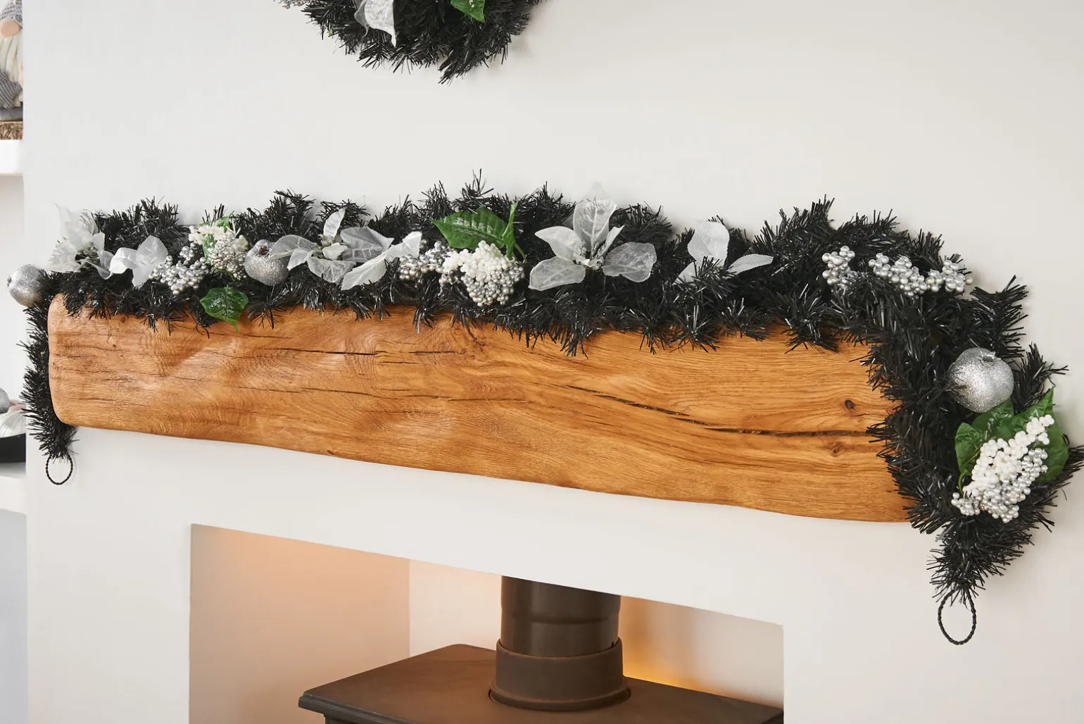 WeRChristmas Pre-Decorated Garland, Black/Silver, 6 Ft^ Decorated Garlands