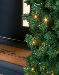 WeRChristmas Pre-Lit Arch Doorway Garland, 8 Ft^ Pre Lit Garlands