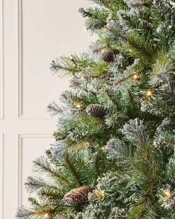 WeRChristmas Pre-lit Blue Brockton Spruce Christmas Tree, 5 Ft^ Snow Flocked Christmas Trees|Pre Lit Christmas Trees