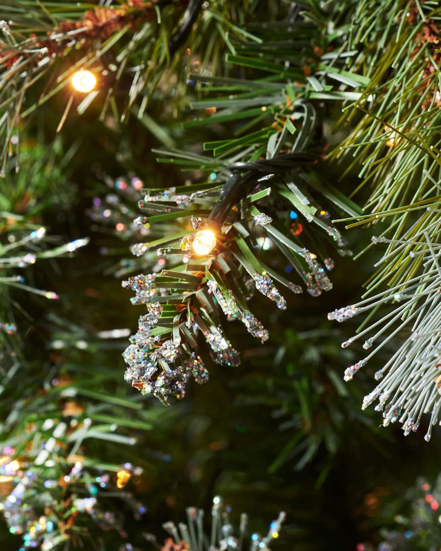 WeRChristmas Pre-lit Blue Brockton Spruce Christmas Tree, 7 Ft^ Snow Flocked Christmas Trees|Pre Lit Christmas Trees