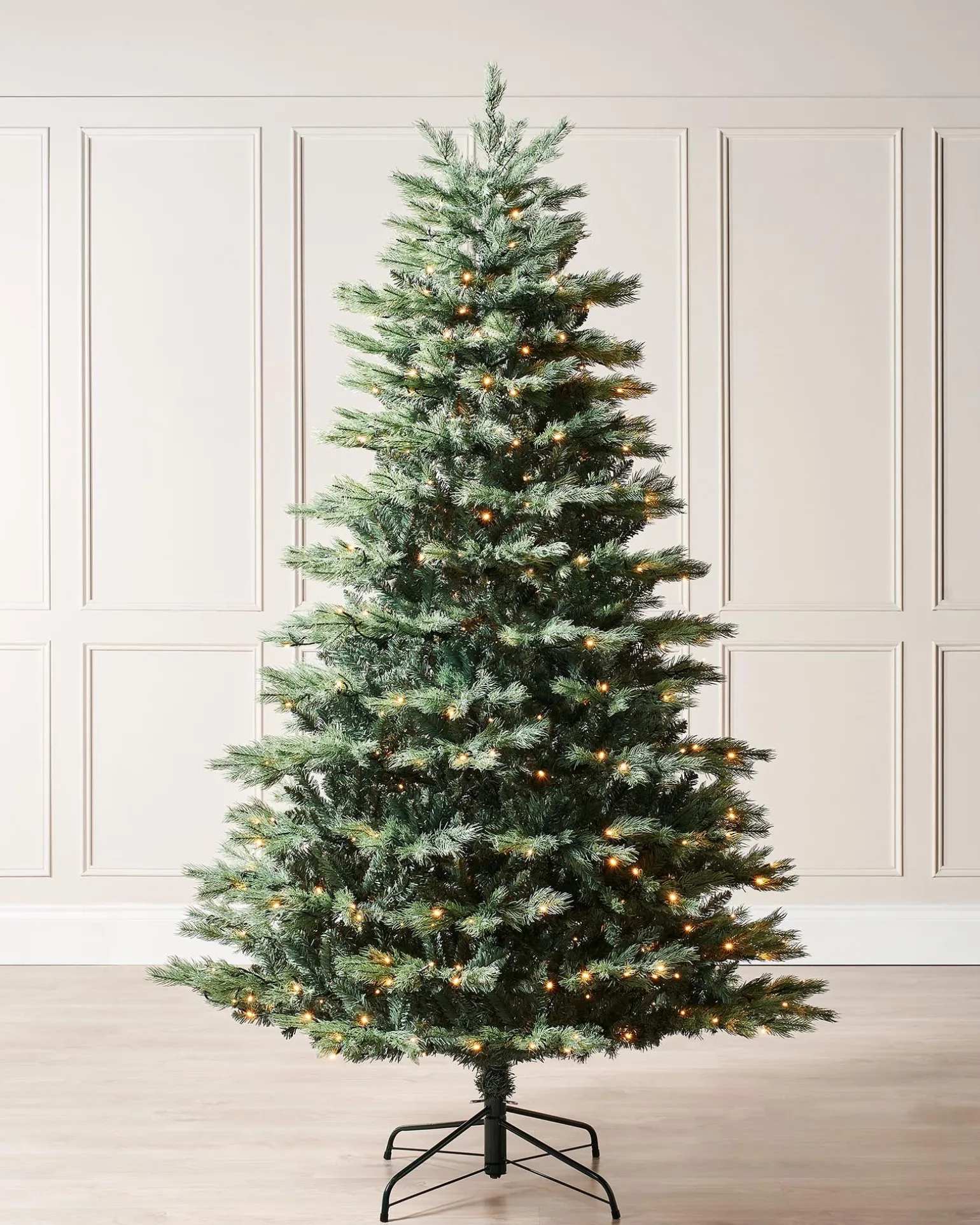 WeRChristmas Pre-Lit Colorado Blue Spruce Christmas Tree, 7 Ft^ Premium Christmas Trees|Pre Lit Christmas Trees