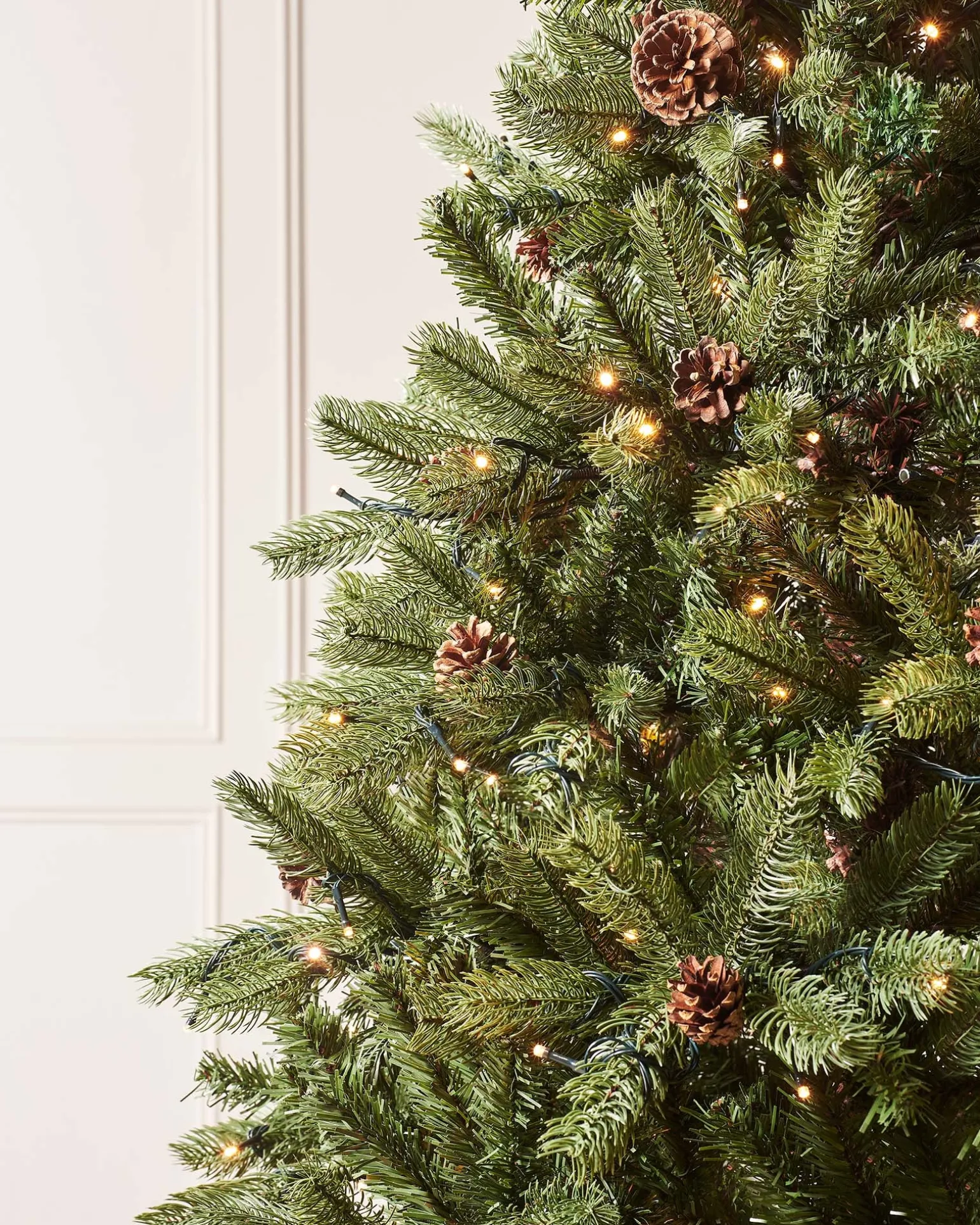 WeRChristmas Pre-Lit Craford Pine Christmas Tree, 8 Ft^ Pre Lit Christmas Trees|Premium Christmas Trees