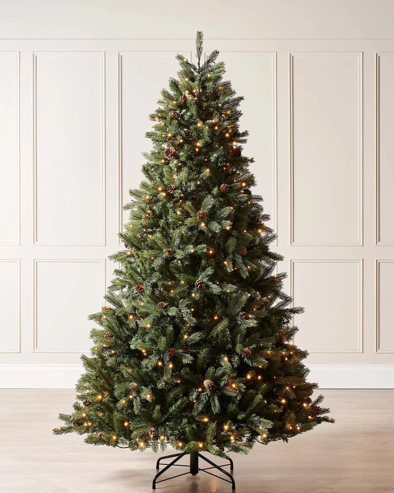 WeRChristmas Pre-Lit Craford Pine Christmas Tree, 8 Ft^ Pre Lit Christmas Trees|Premium Christmas Trees
