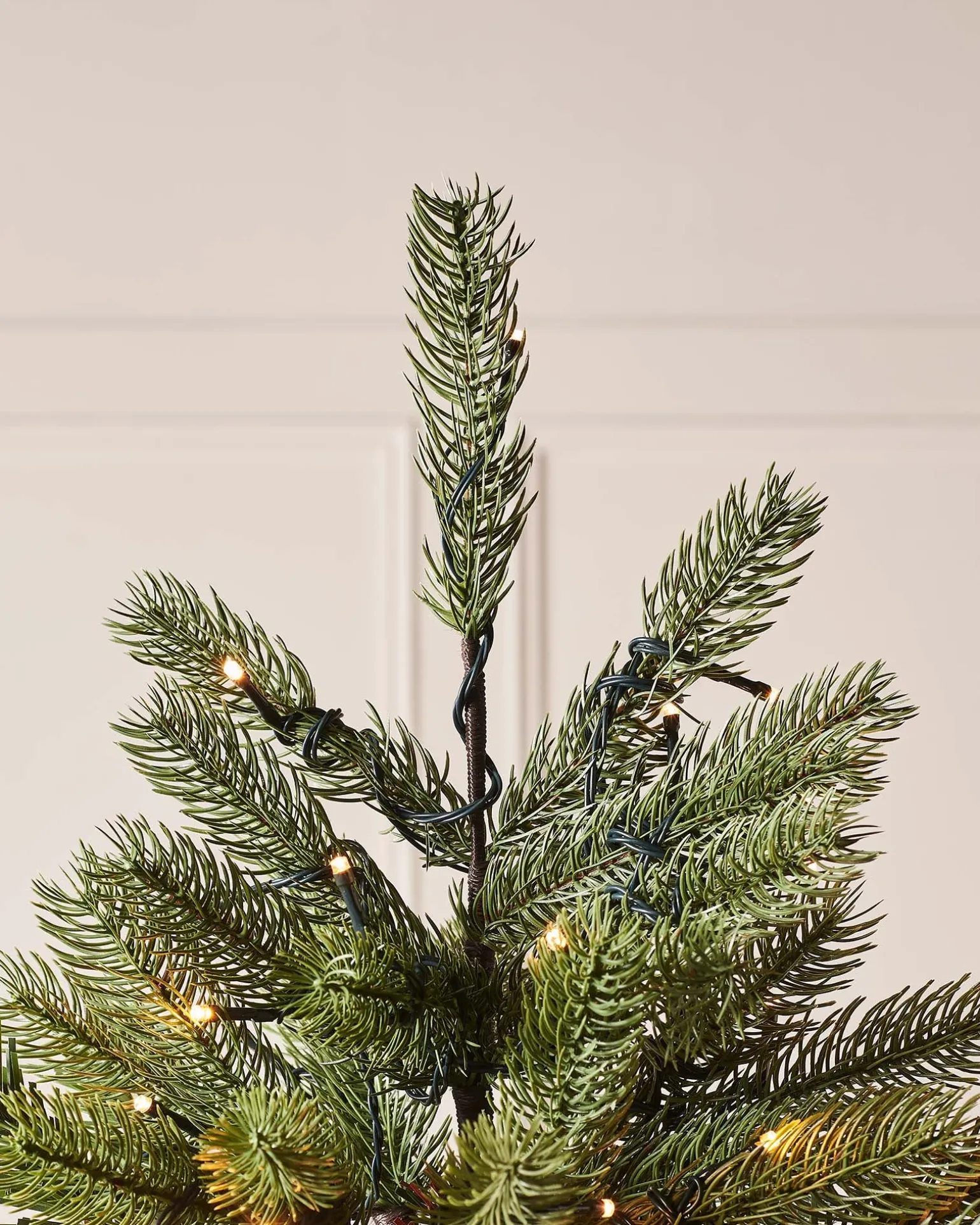 WeRChristmas Pre-Lit Craford Pine Christmas Tree, 8 Ft^ Pre Lit Christmas Trees|Premium Christmas Trees