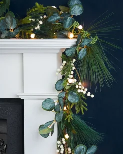 WeRChristmas Pre-Lit Decorated Garland, Berries & Eucalyptuses, 9 Ft^ Plain Garlands|Decorated Garlands