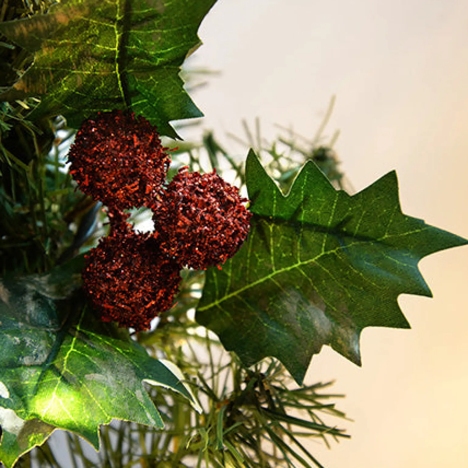 WeRChristmas Pre-Lit Decorated Garland, Red/Gold, 9 Ft^ Decorated Garlands|Pre Lit Garlands