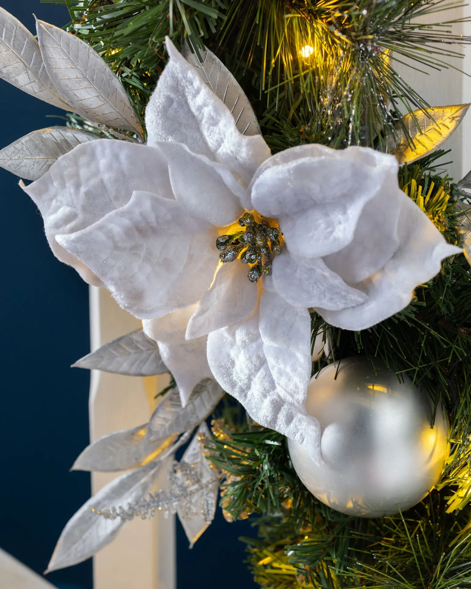 WeRChristmas Pre-Lit Decorated Garland, Silver/White, 9 Ft^ Decorated Garlands|Pre Lit Garlands
