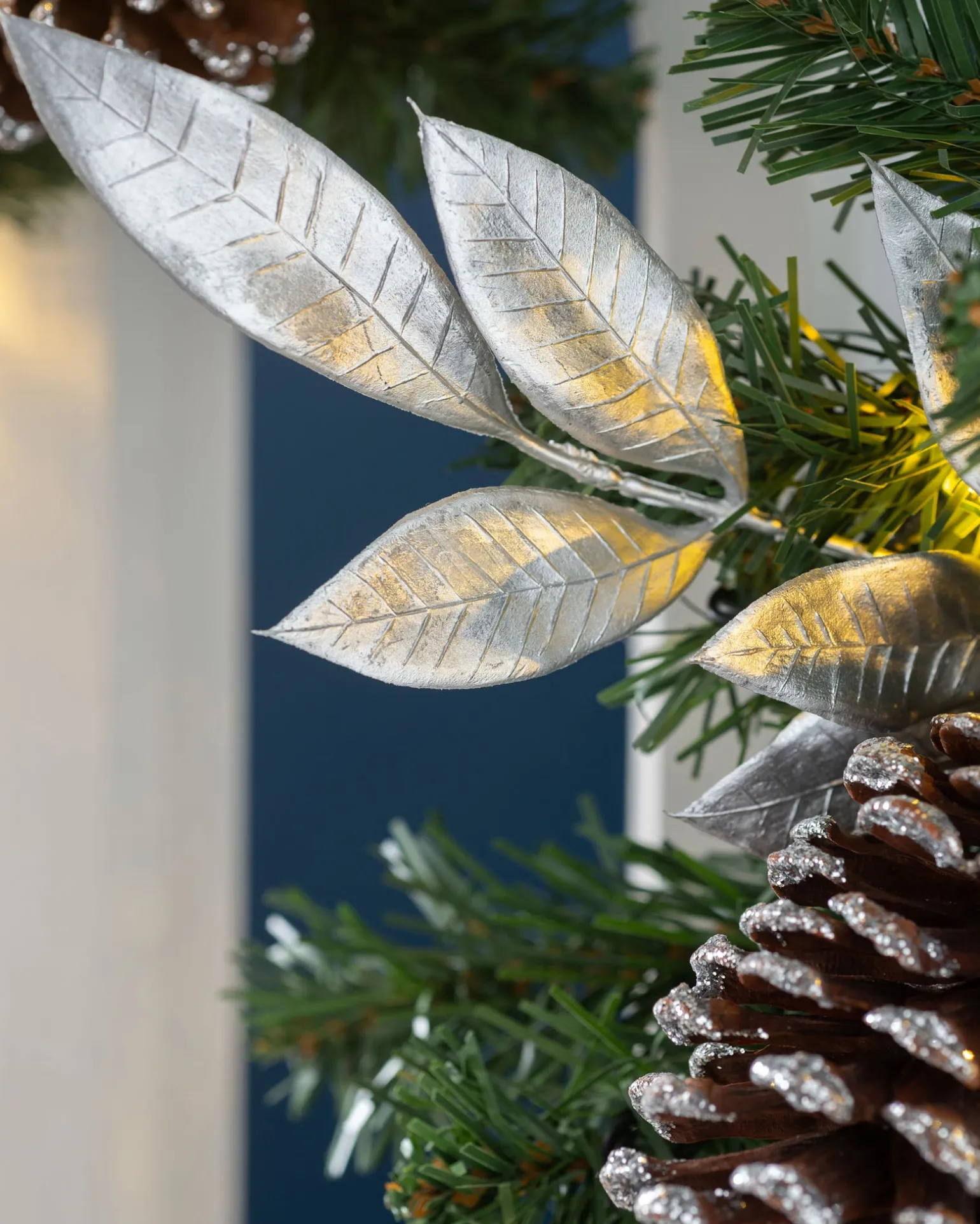 WeRChristmas Pre-Lit Decorated Garland, Silver/White, 9 Ft^ Decorated Garlands|Pre Lit Garlands