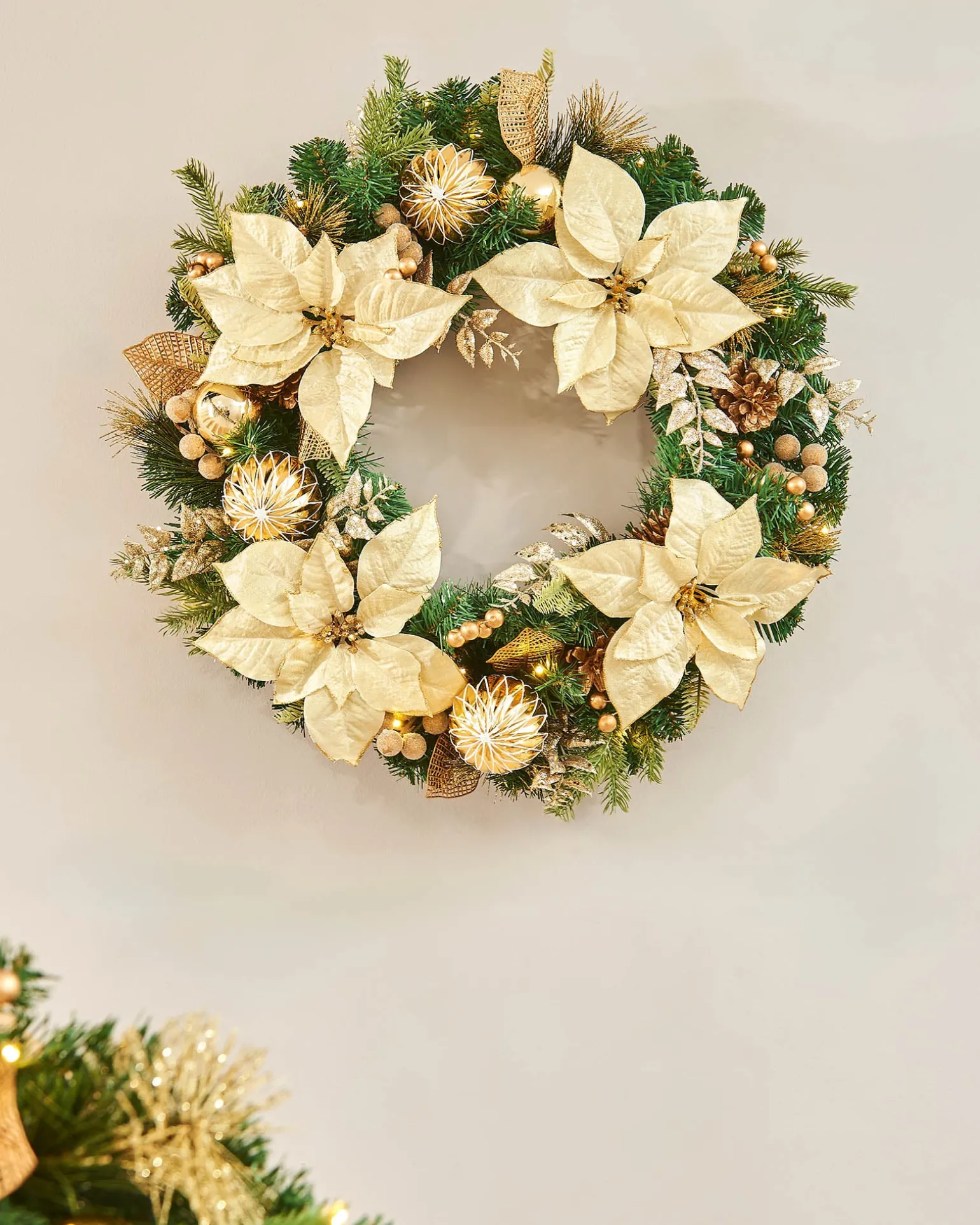 WeRChristmas Pre-Lit Decorated Wreath, Cream/Gold, 60 Cm^ Decorated Wreaths|Pre Lit Wreaths