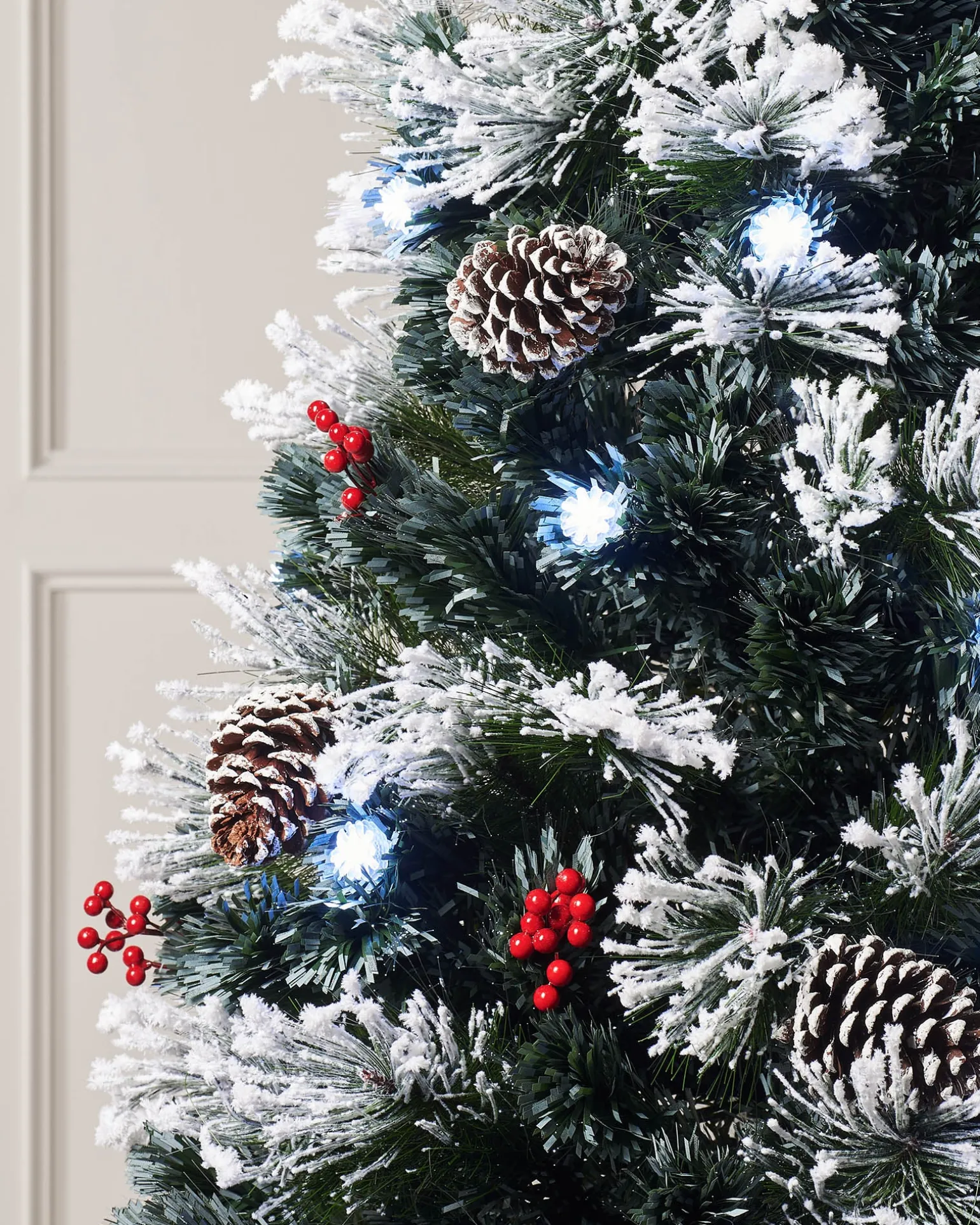 WeRChristmas Pre-Lit Fibre Optic Frosted Christmas Tree With Tree Topper, 7 Ft^ Fibre Optic Christmas Trees|Snow Flocked Christmas Trees