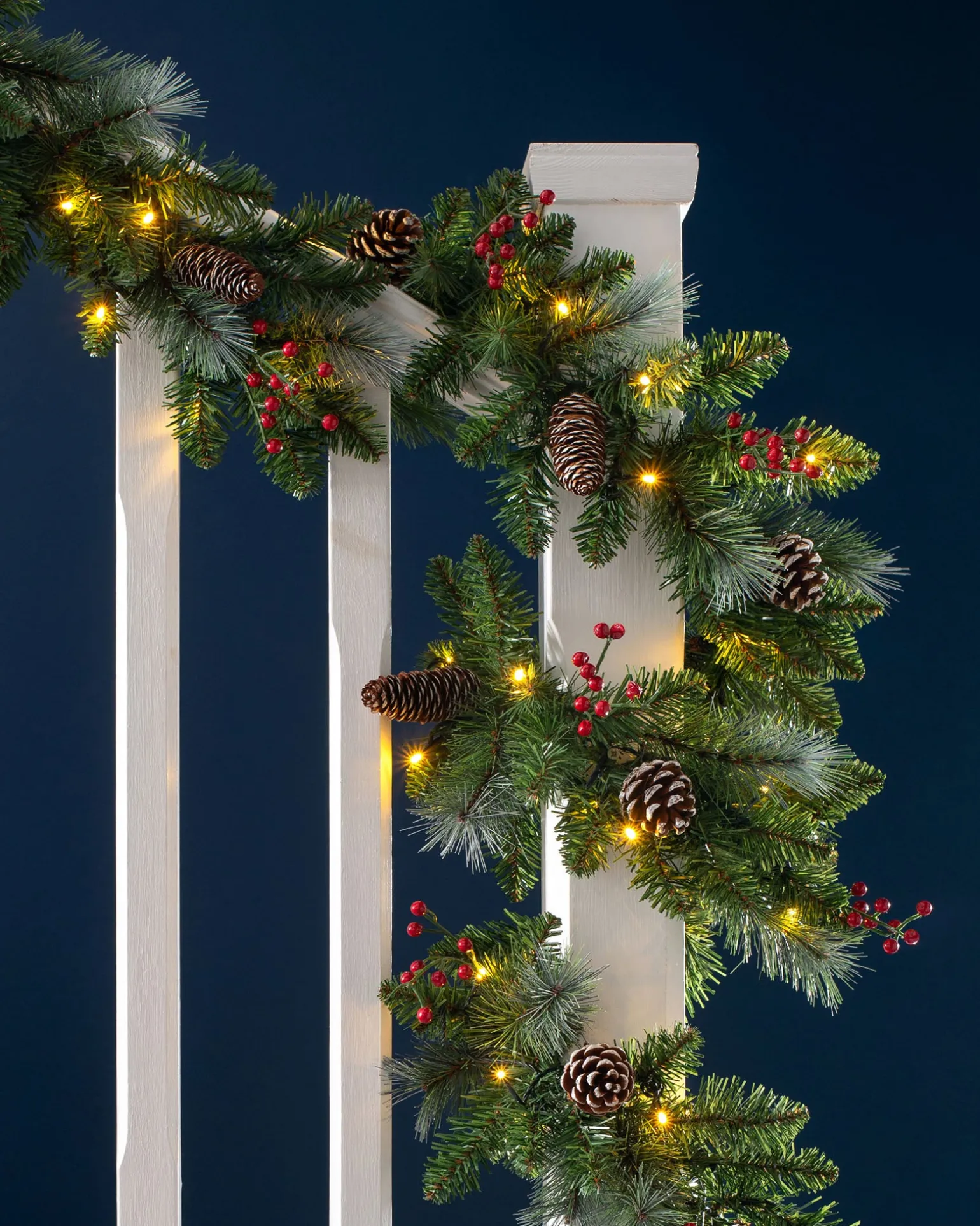WeRChristmas Pre-Lit Frosted Garland, Pinecones & Berries, 9 Ft^ Decorated Garlands|Pre Lit Garlands