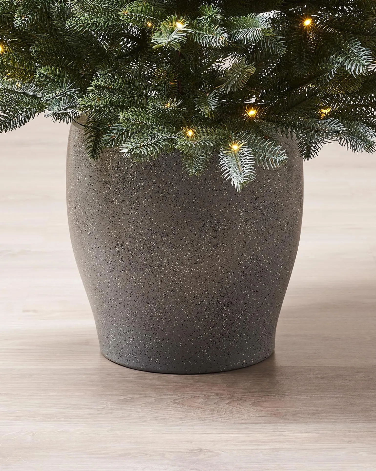 WeRChristmas Pre-Lit Frosted Potted Christmas Tree, 3.5 Ft^ Budget Christmas Trees|Potted Christmas Trees