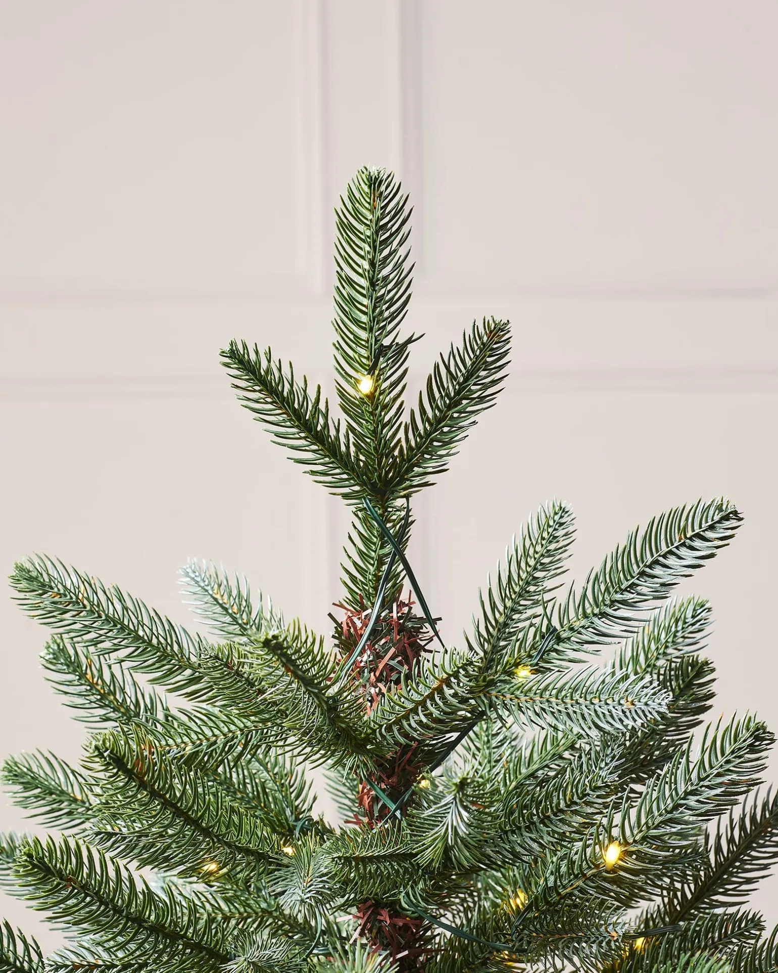 WeRChristmas Pre-Lit Frosted Potted Christmas Tree, 3.5 Ft^ Budget Christmas Trees|Potted Christmas Trees