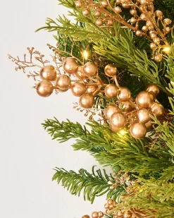 WeRChristmas Pre-Lit Gold Berry Mixed Tip Wreath, 76 Cm^ Decorated Wreaths|Pre Lit Wreaths