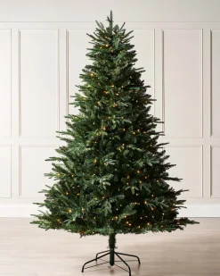 WeRChristmas Pre-lit Grand Alaskan Fir Christmas Tree, Dual Warm White, 6 Ft^ Premium Christmas Trees|Pre Lit Christmas Trees