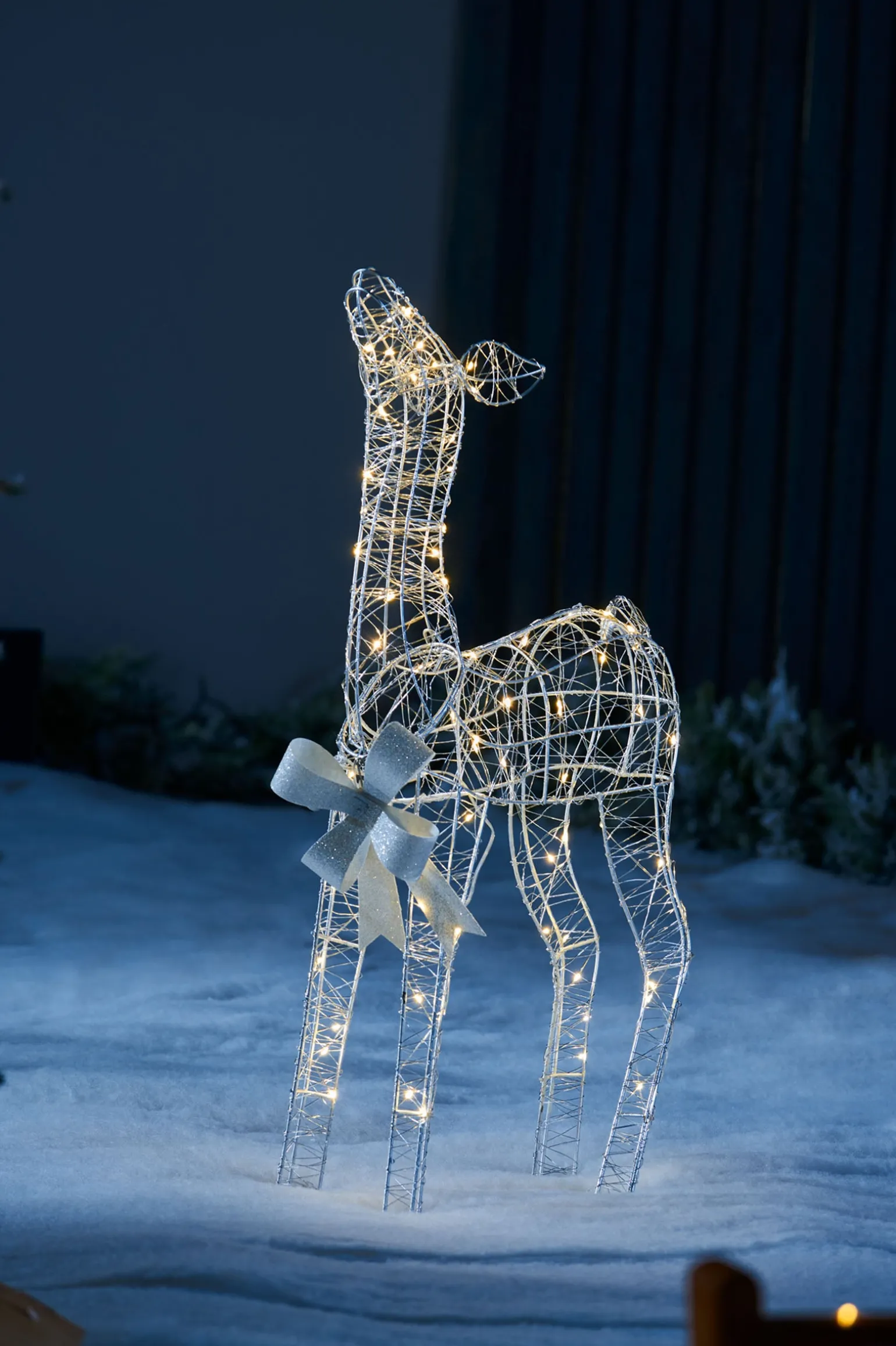 WeRChristmas Pre-Lit Micro LED Reindeer Family Silhouette, 135 Cm^ Outdoor Lighted Reindeer