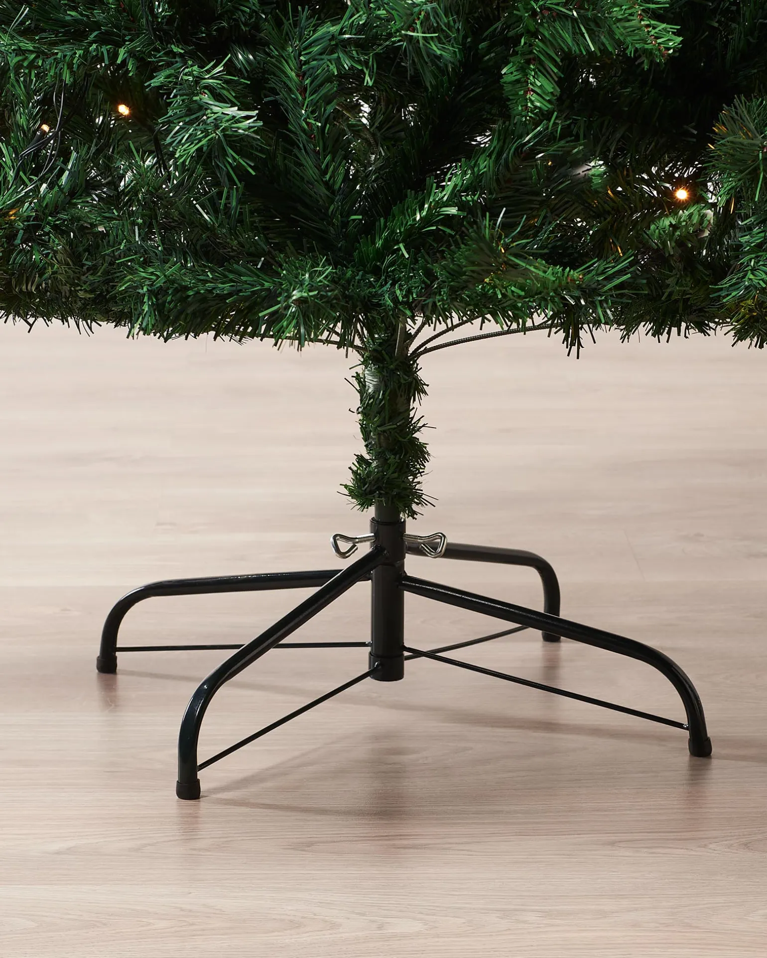WeRChristmas Pre-Lit Mixed Pine Christmas Tree, 6 Ft^ Budget Christmas Trees|Pre Lit Christmas Trees