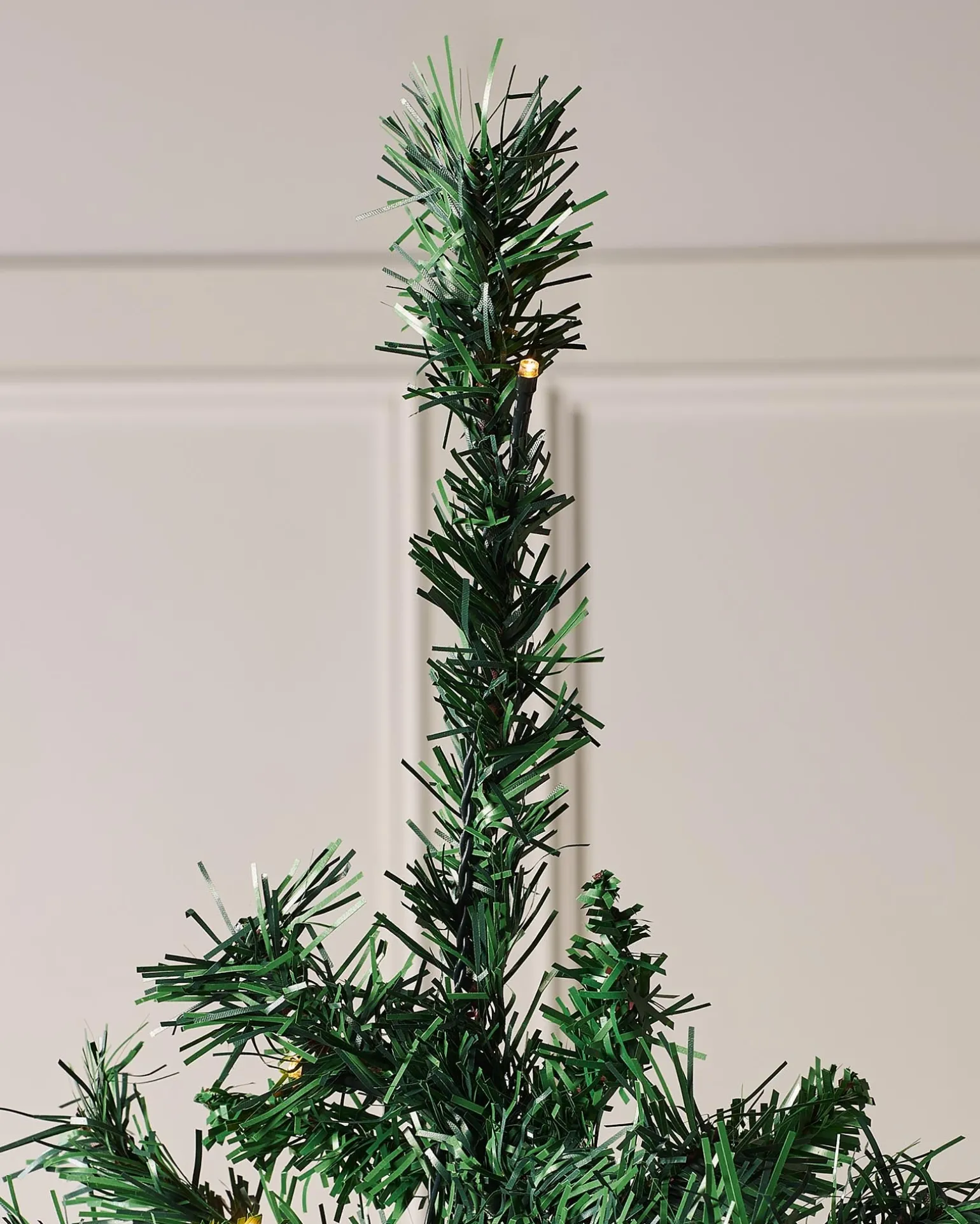 WeRChristmas Pre-Lit Mixed Pine Christmas Tree, 6 Ft^ Budget Christmas Trees|Pre Lit Christmas Trees